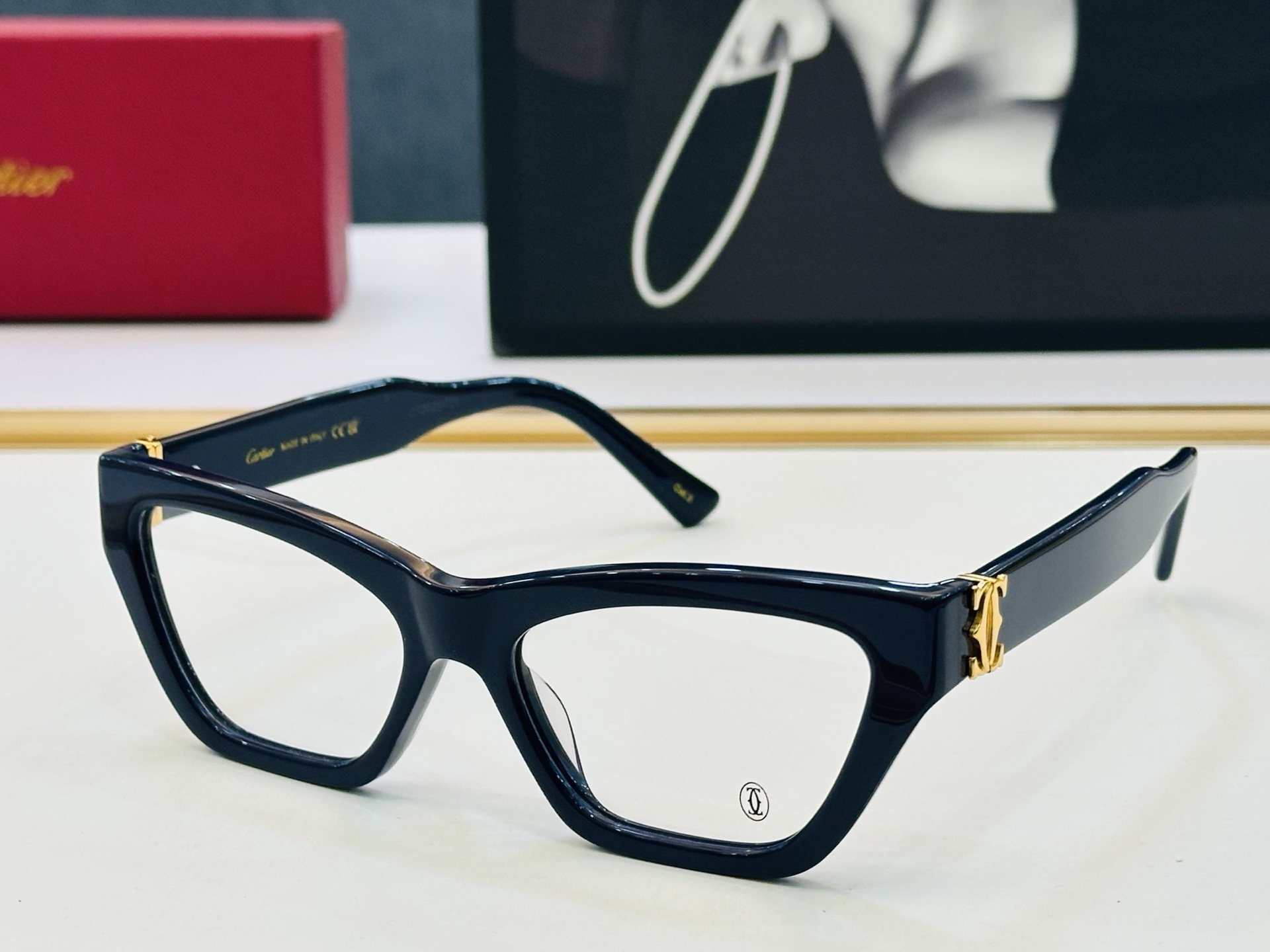 Cartie* 卡家 太阳镜 CT0437S Size：53口18-140 电镀工艺精湛气质十足！配光镜