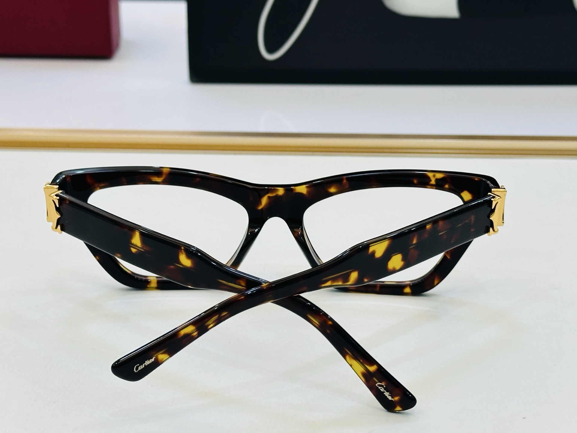 Cartie* 卡家 太阳镜 CT0437S Size：53口18-140 电镀工艺精湛气质十足！配光镜