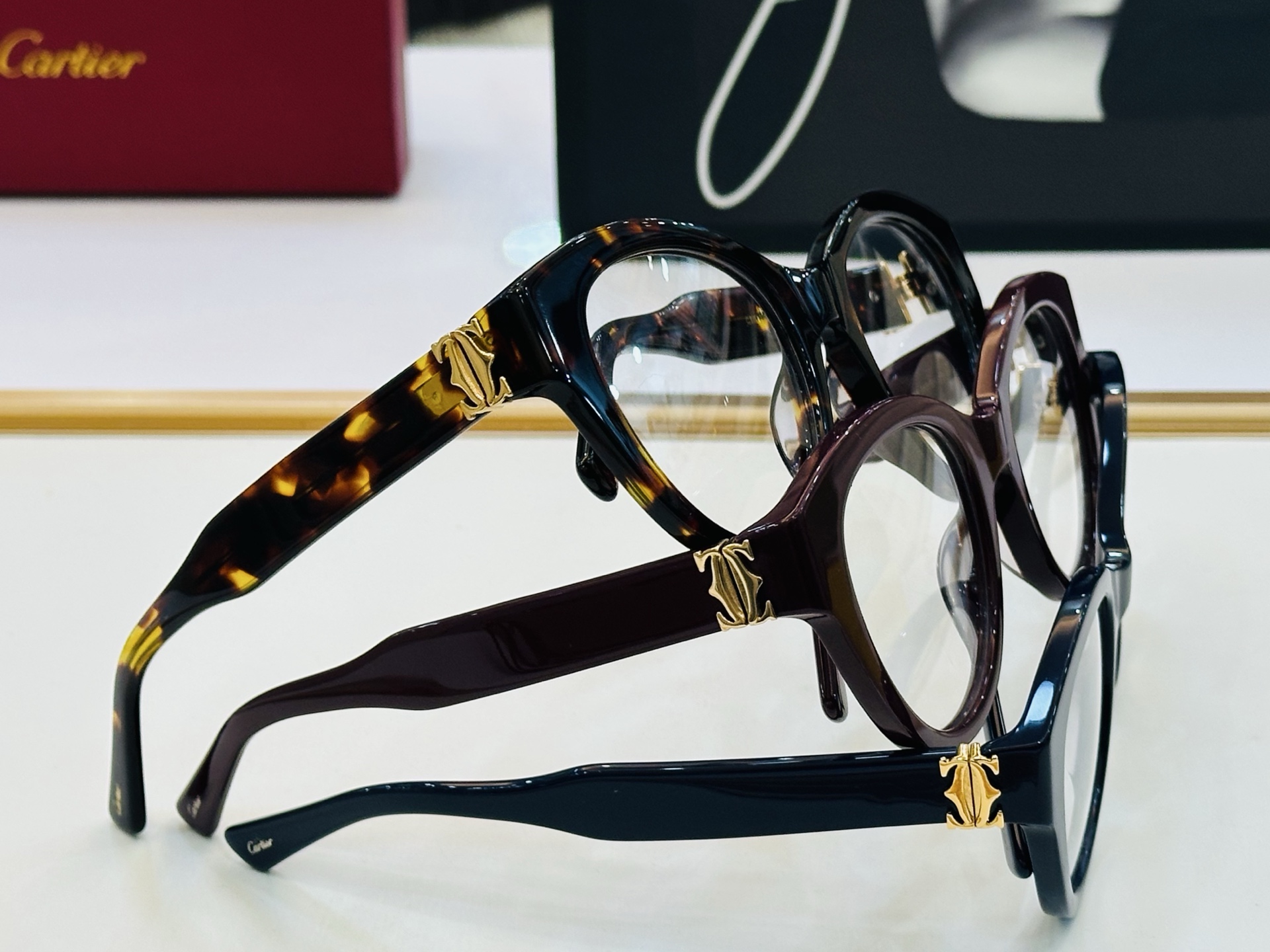 Cartie* 卡家 太阳镜 CT0436S Size：50口23-140 电镀工艺精湛气质十足！配光镜