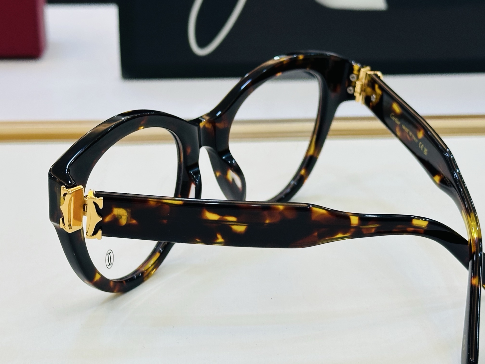 Cartie* 卡家 太阳镜 CT0436S Size：50口23-140 电镀工艺精湛气质十足！配光镜