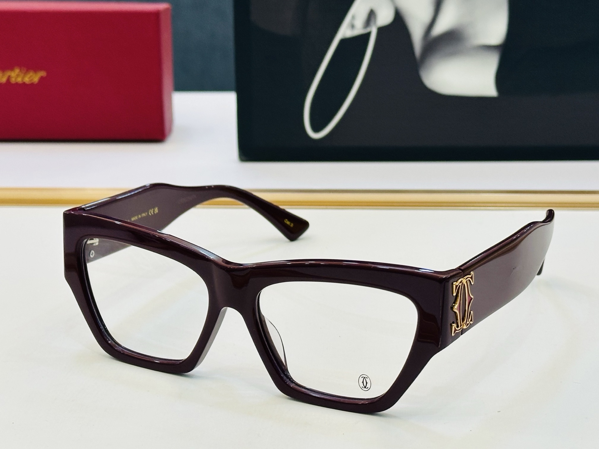 Cartie* 卡家 太阳镜 CT0435S Size：55口17-135 电镀工艺精湛气质十足！配光镜