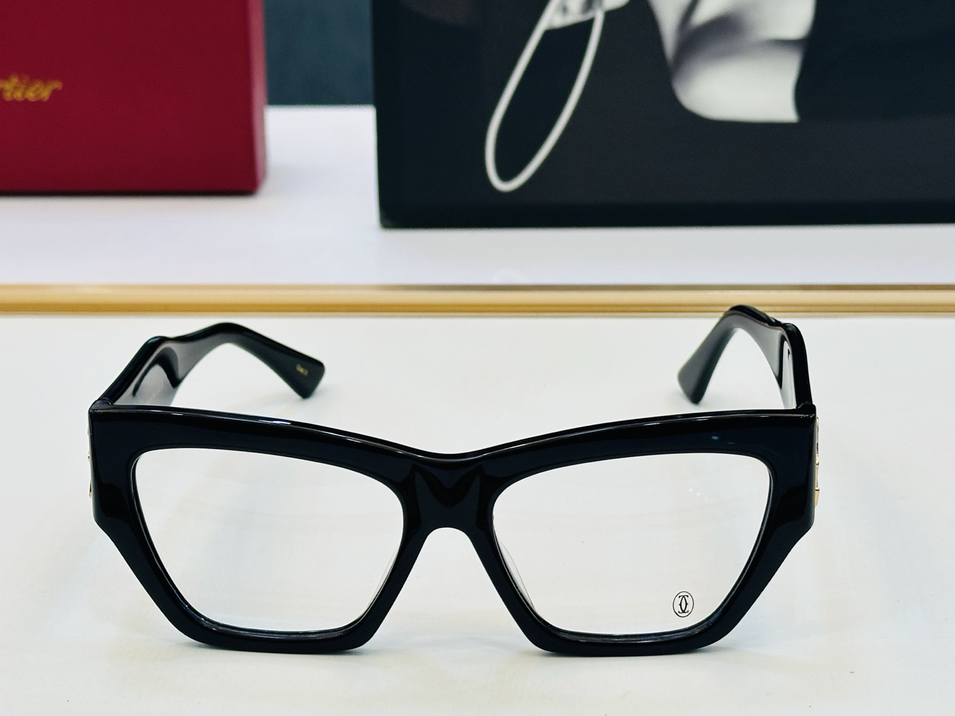 Cartie* 卡家 太阳镜 CT0435S Size：55口17-135 电镀工艺精湛气质十足！配光镜