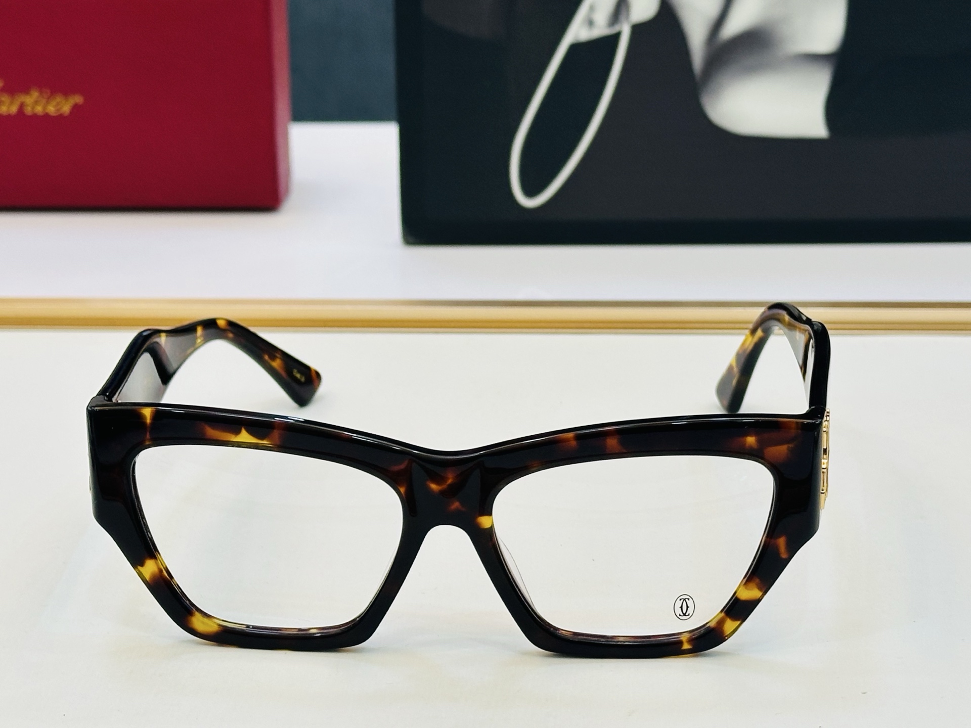 Cartie* 卡家 太阳镜 CT0435S Size：55口17-135 电镀工艺精湛气质十足！配光镜