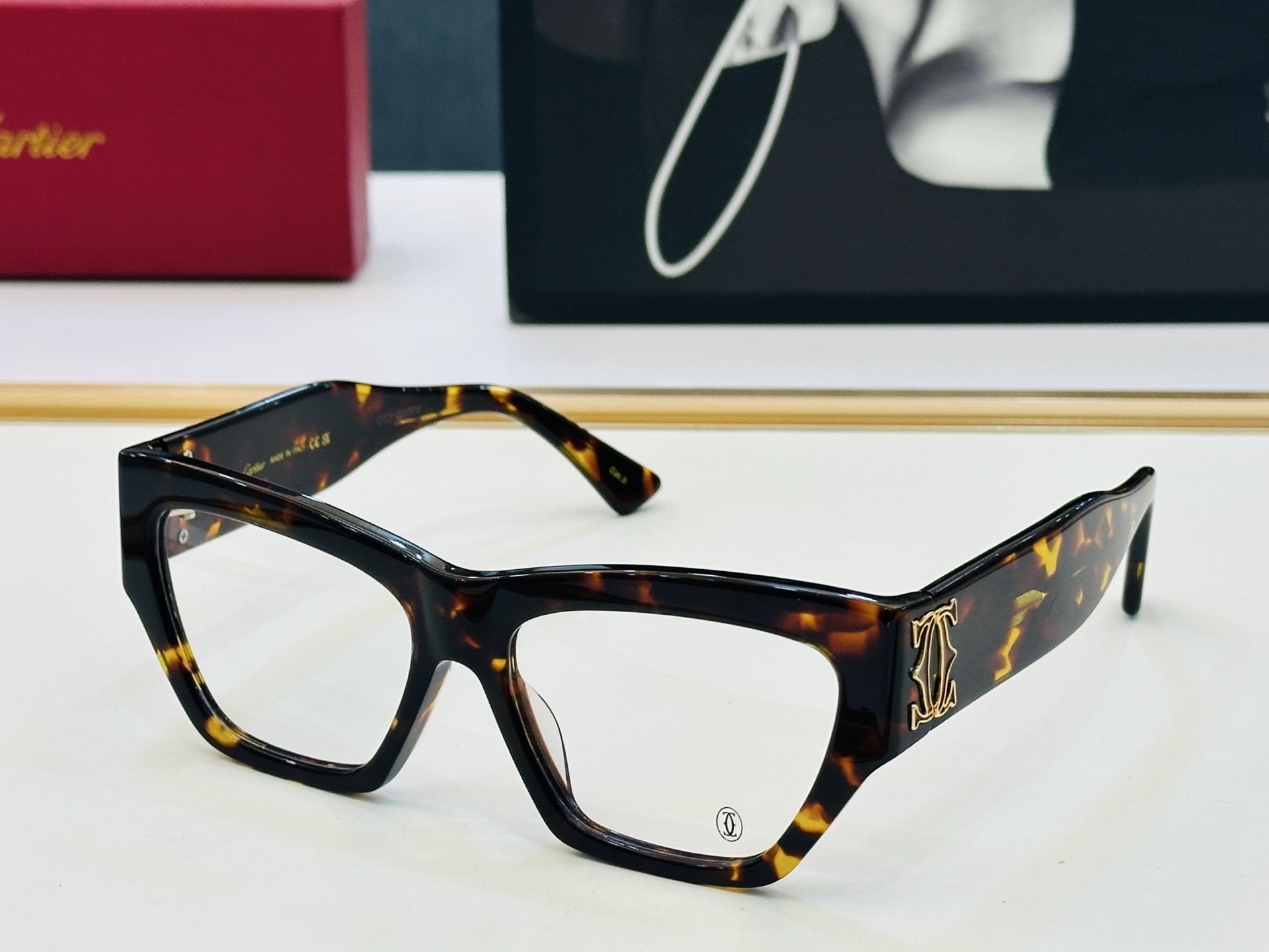 Cartie* 卡家 太阳镜 CT0435S Size：55口17-135 电镀工艺精湛气质十足！配光镜