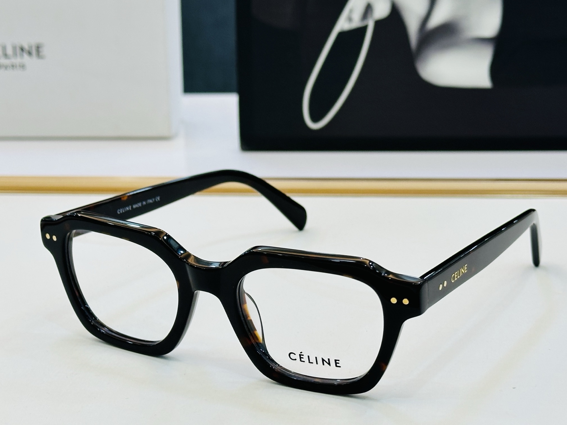 【CELINE】赛琳 CL50128 Size：49口21-145 一直热销的款式 质感强 L工艺超赞 