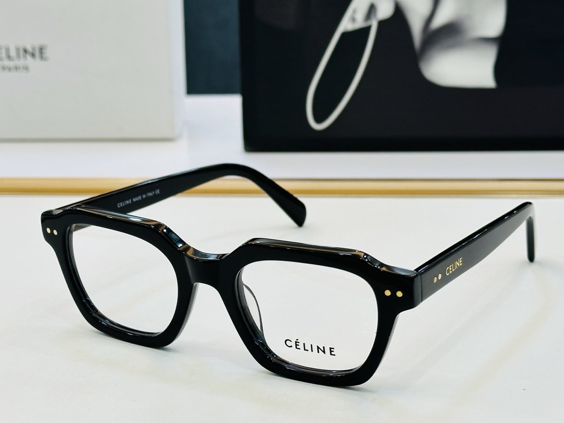 【CELINE】赛琳 CL50128 Size：49口21-145 一直热销的款式 质感强 L工艺超赞 