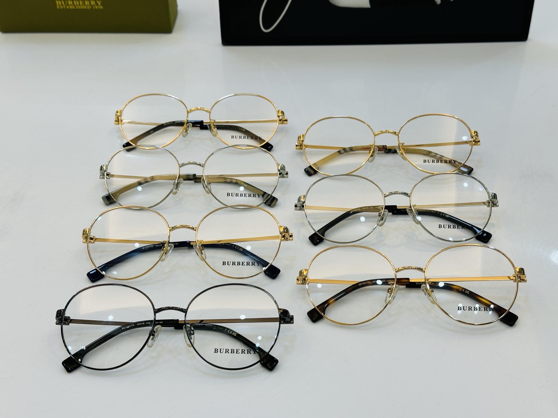 新款 BURBERR*🔻巴家 BE1384 百搭镜架Size：56口18-145 高品质 到货 XL🌲🌲