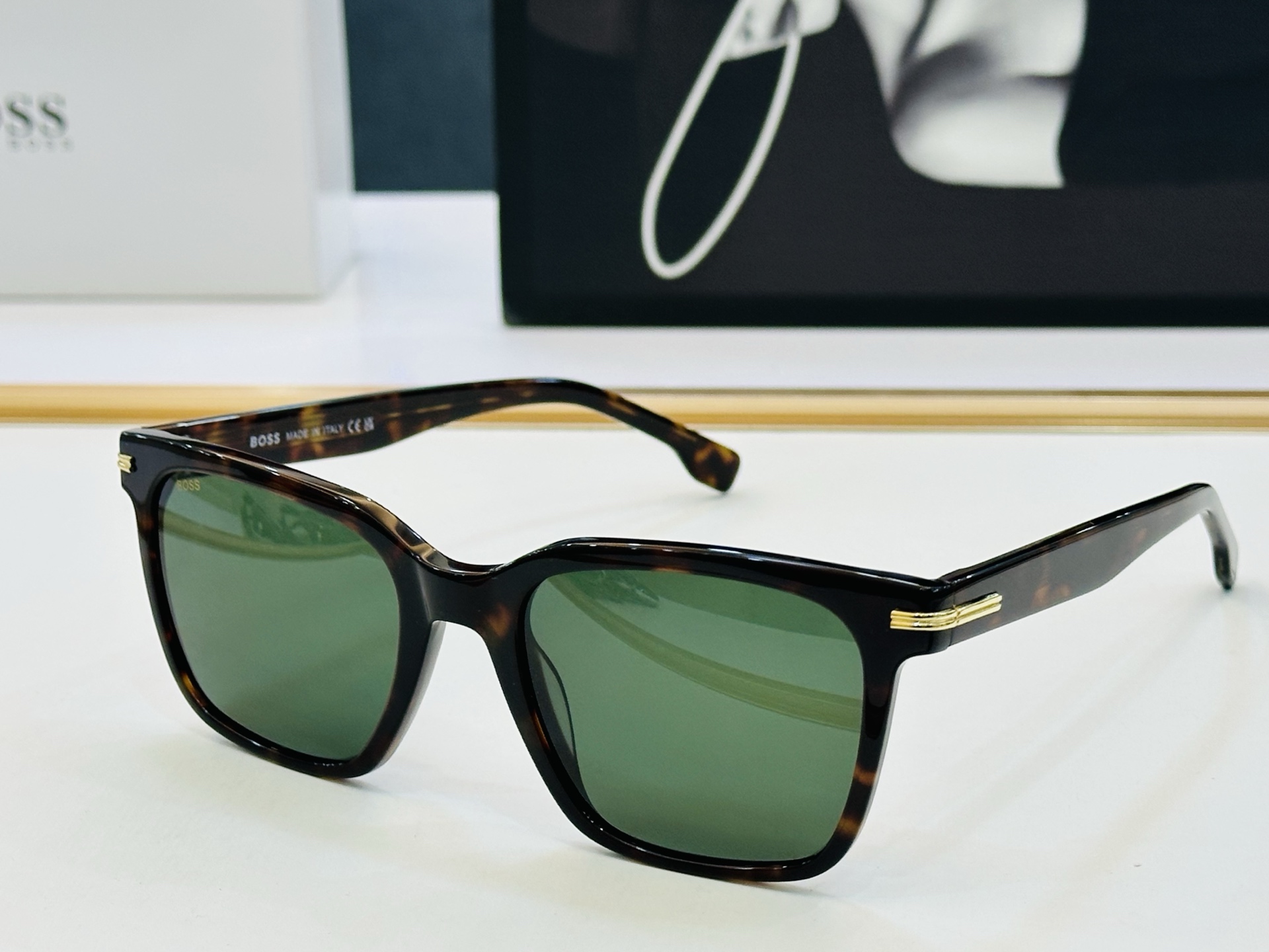 🆕 BOSS 1540/F/SK Size：54口20-145 🕶🕶💋💋👣👣 不挑脸 🍁经典不过时框型 