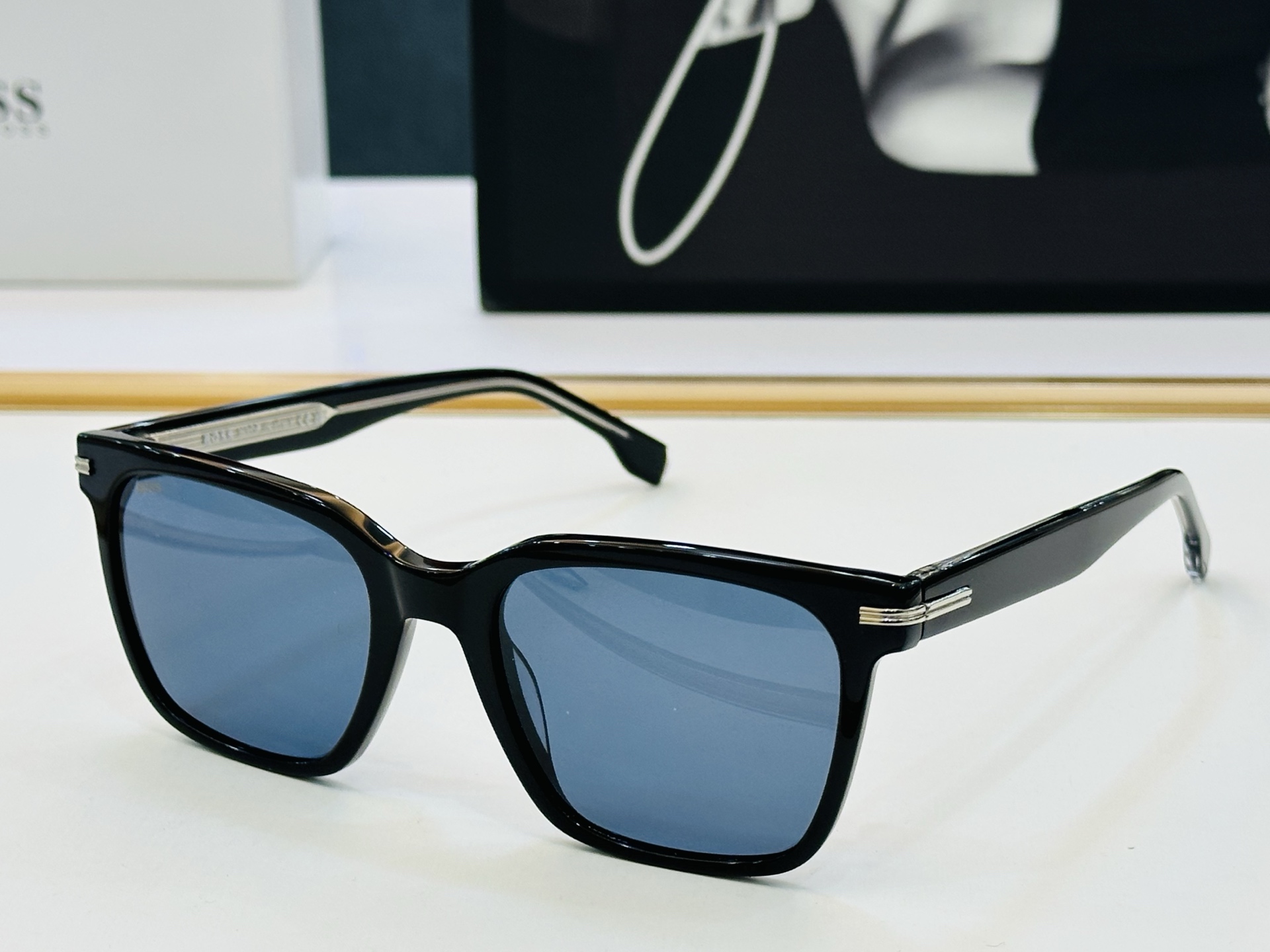 🆕 BOSS 1540/F/SK Size：54口20-145 🕶🕶💋💋👣👣 不挑脸 🍁经典不过时框型 