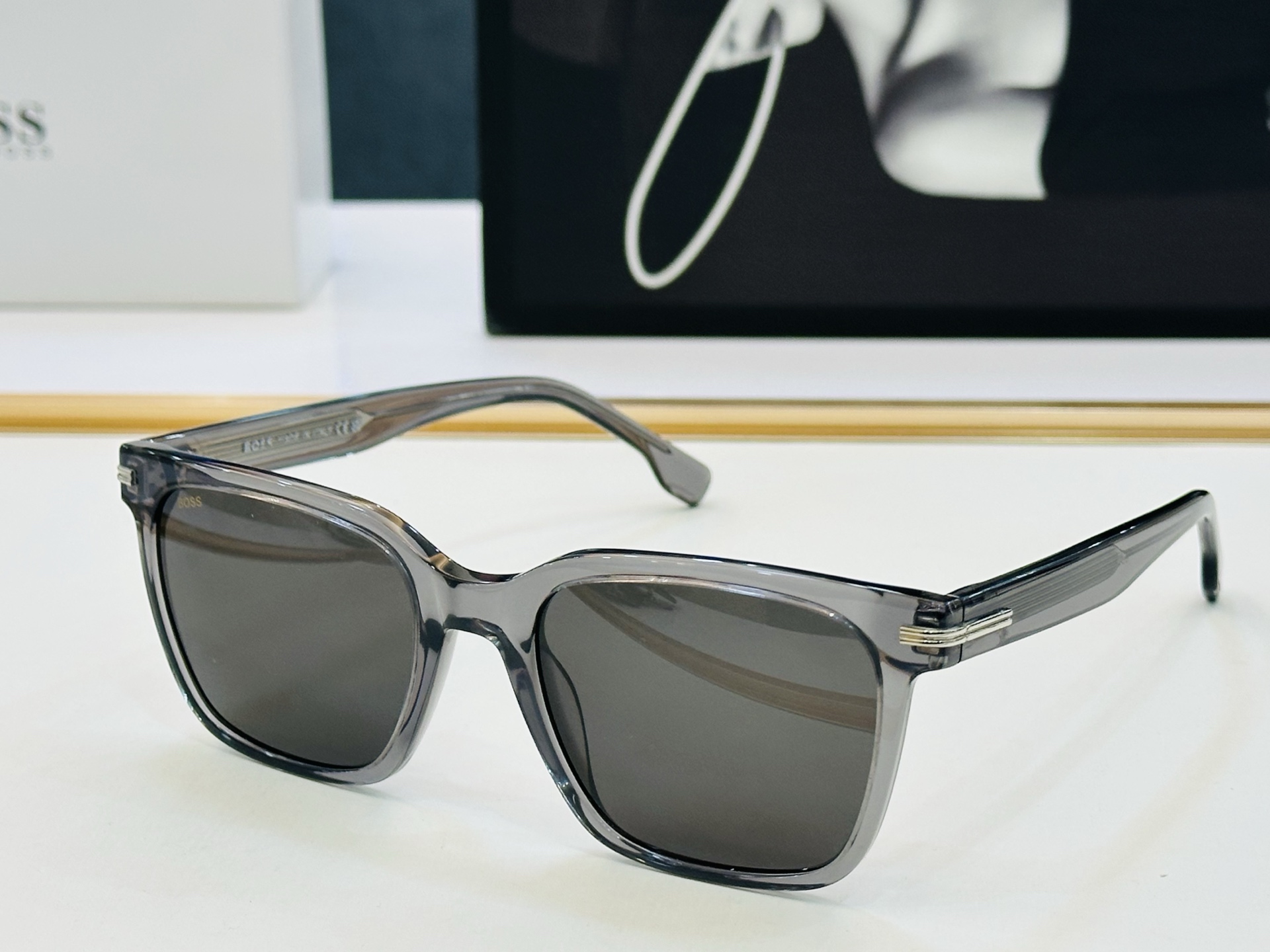 🆕 BOSS 1540/F/SK Size：54口20-145 🕶🕶💋💋👣👣 不挑脸 🍁经典不过时框型 