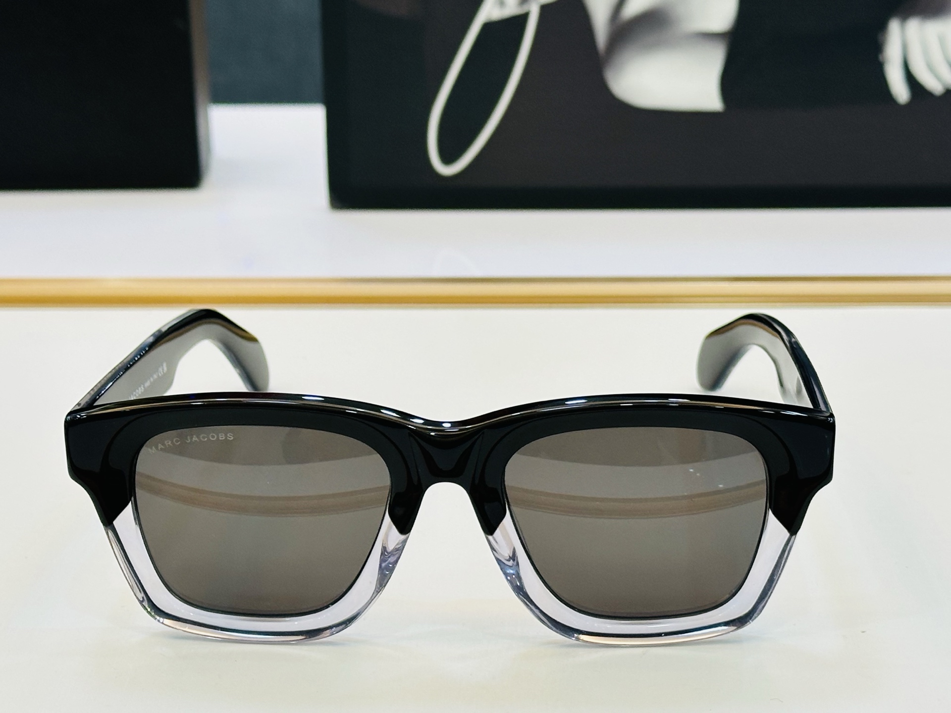 Marc jacobs 马杰家 MJ889 Size：54口20-145 采用今年流行的板材 Z完美设计