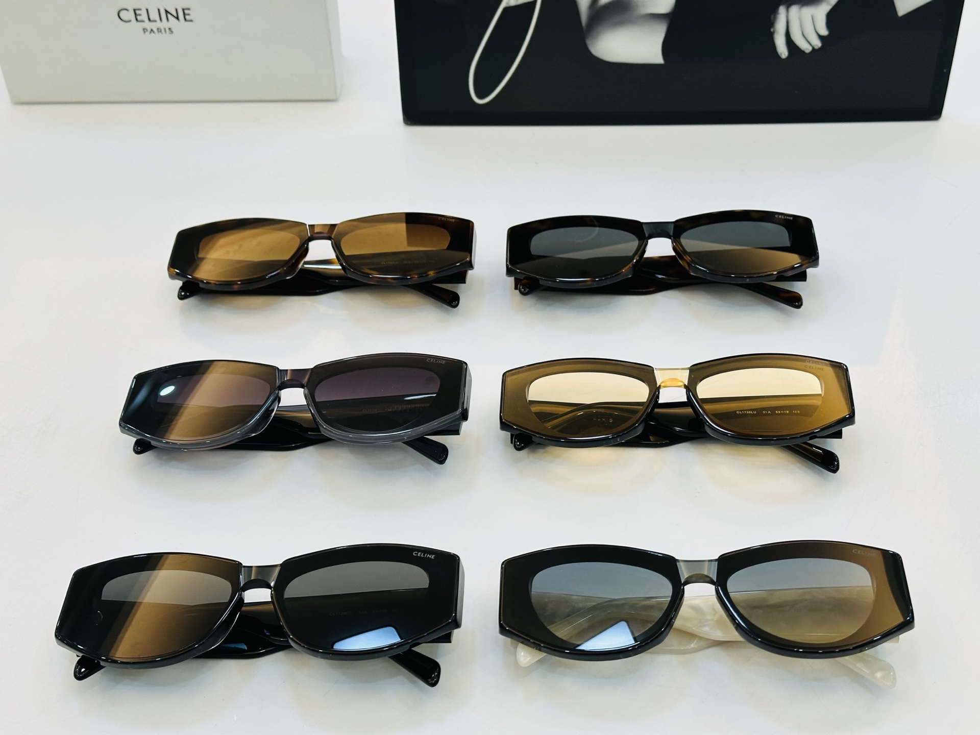 【CELINE】赛琳 CL1739LU Size：53口19-145 一直热销的款式 欧美风 光泽度好 