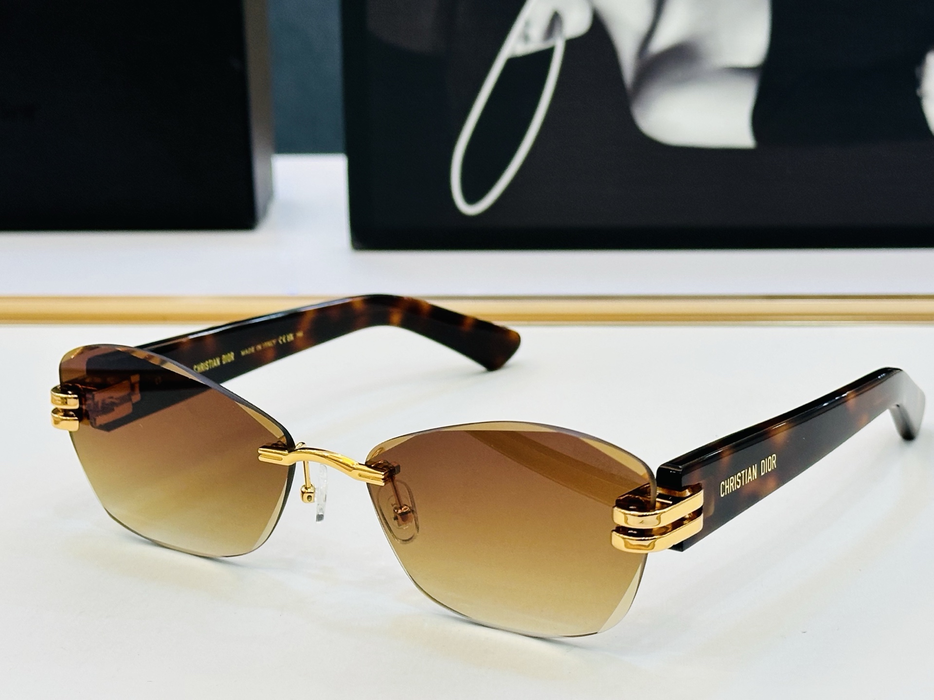 🔻🔻🔻DIO* CDICon DSGTA50UCR 迪家 Size：64口18-145 😎🔆。。搭配镜腿