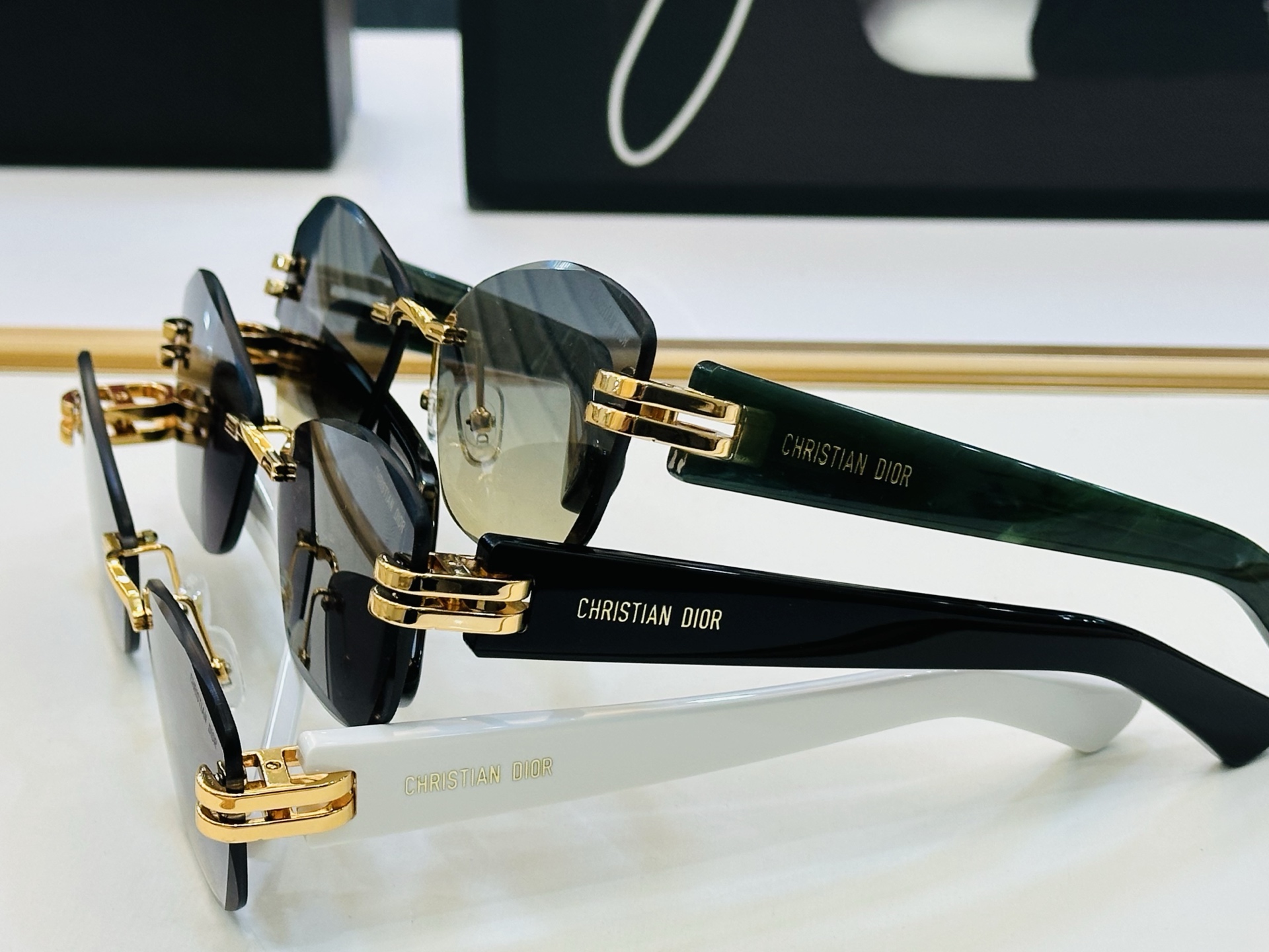 🔻🔻🔻DIO* CDICon DSGTA50UCR 迪家 Size：64口18-145 😎🔆。。搭配镜腿