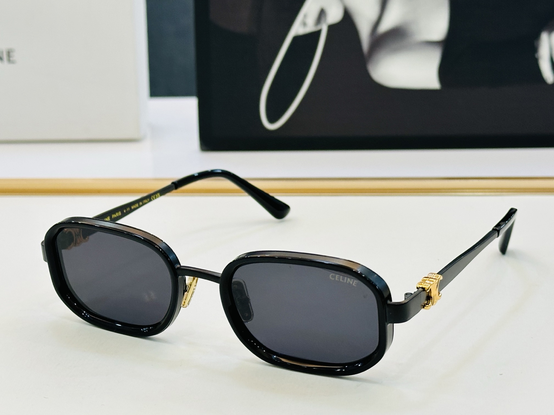 【CELINE】赛琳 CL42137 Size：53口22-143 一直热销的款式，欧美风 光泽度好 J