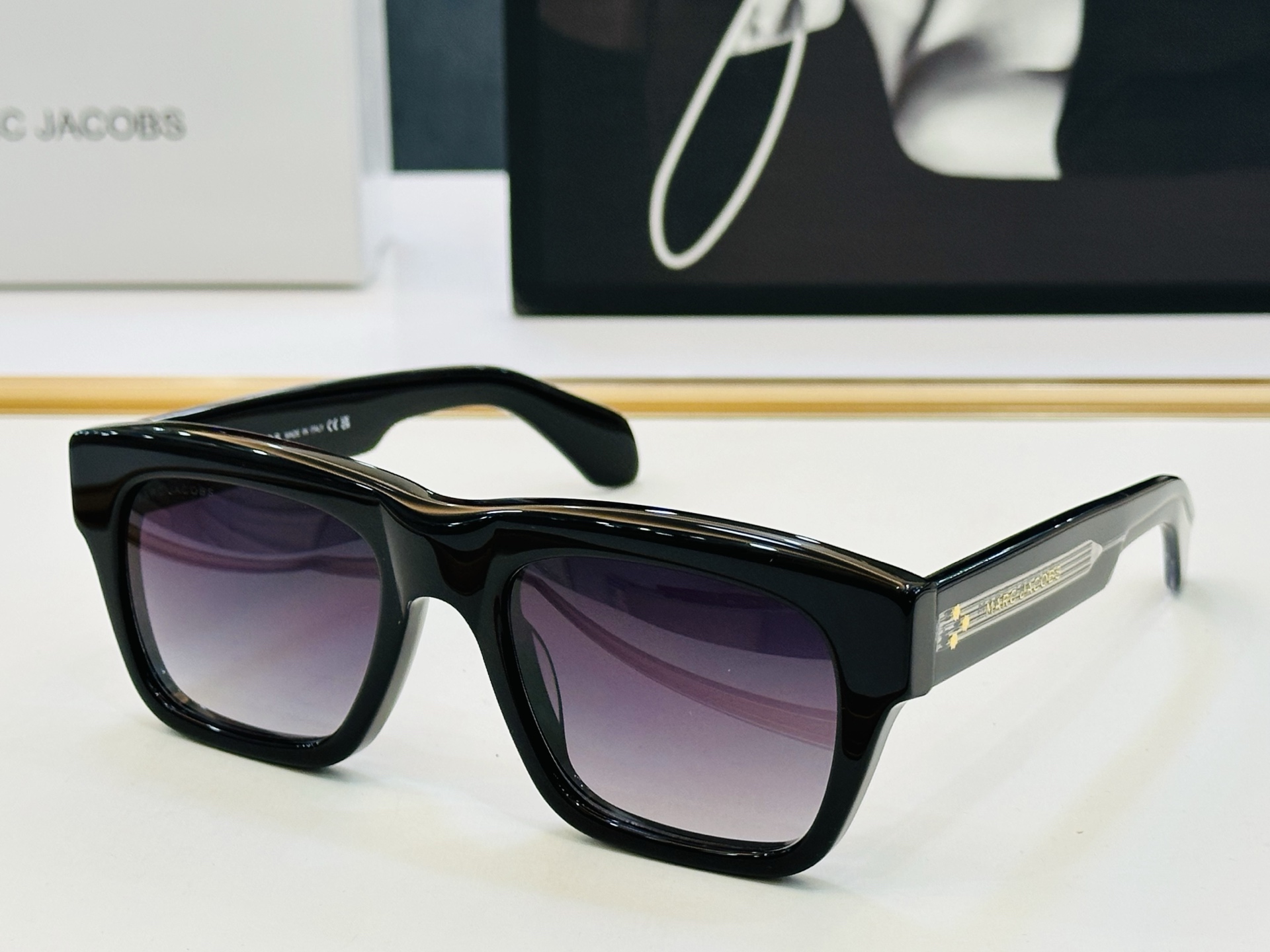 Marc jacobs 马杰家 MJ886 Size：56口17-145 采用今年流行的板材 Z完美设计