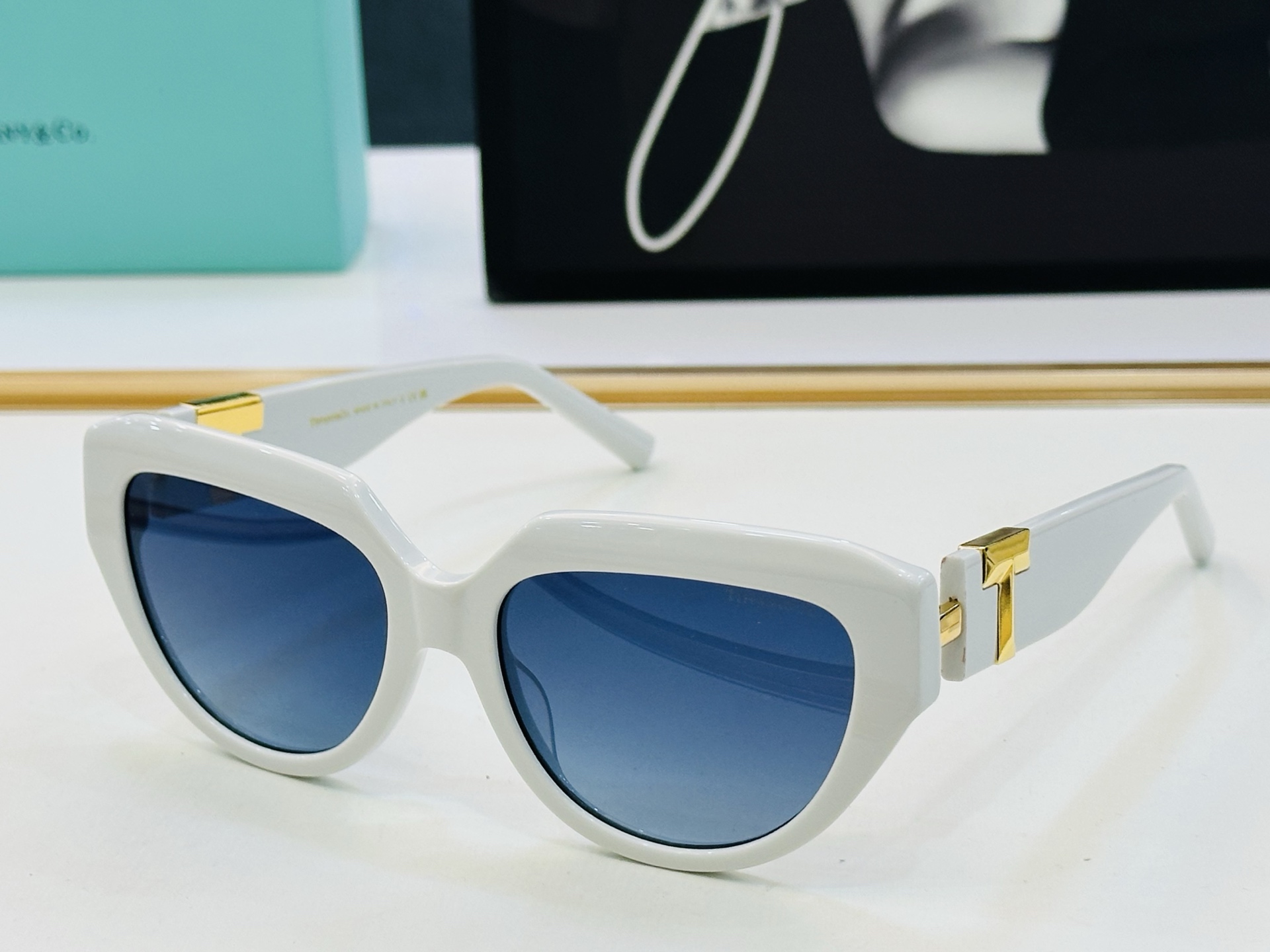 蒂芙家 Tiffany & CO. TF4238U Size：57口18-143 时尚太阳镜架 👍b多色