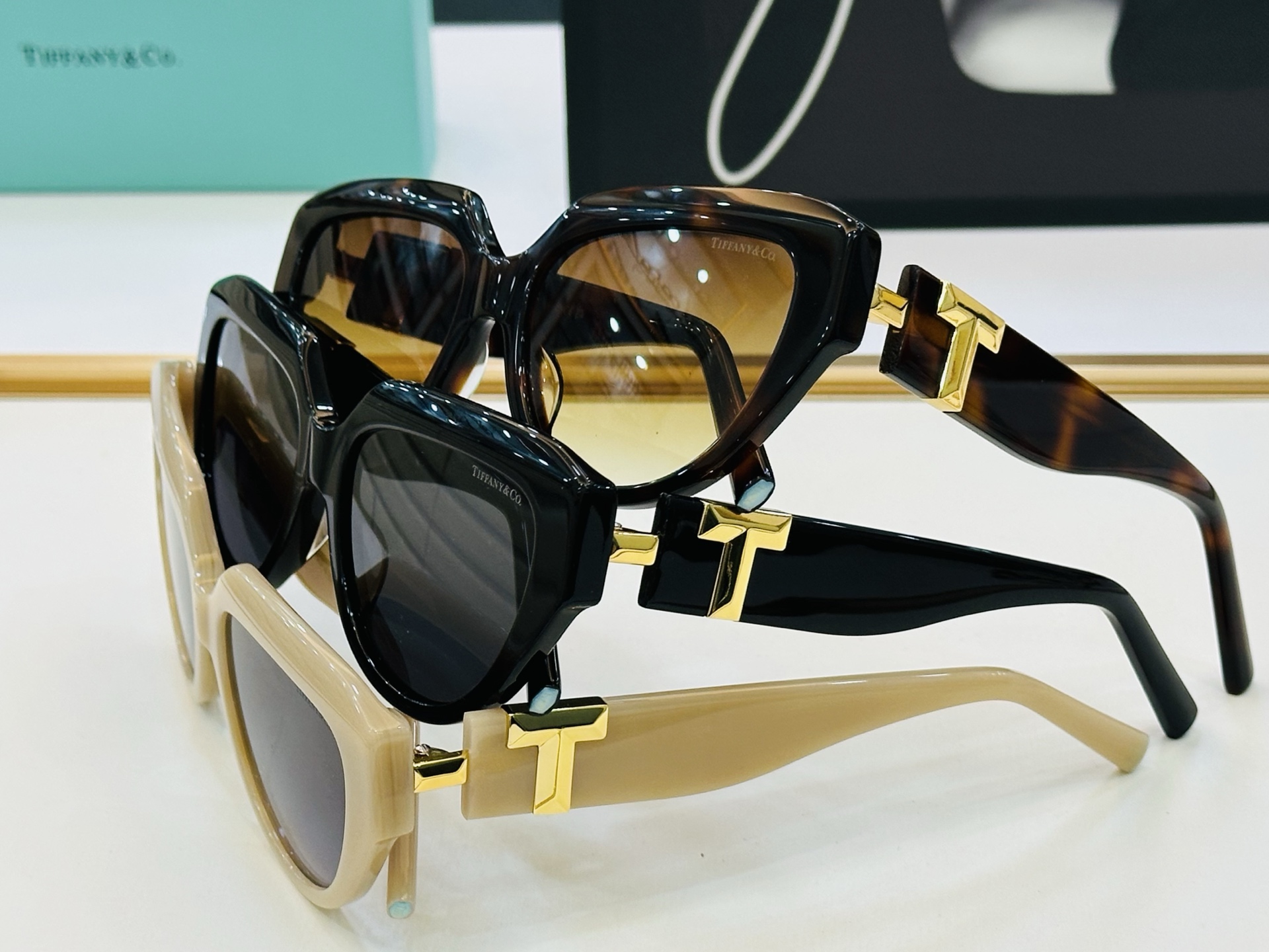 蒂芙家 Tiffany & CO. TF4238U Size：57口18-143 时尚太阳镜架 👍b多色