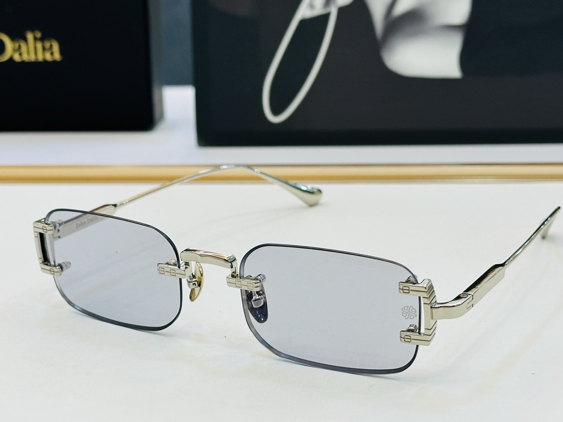 JOhn DaliaMODEL:RIJHONP b SIZE:55口21-145