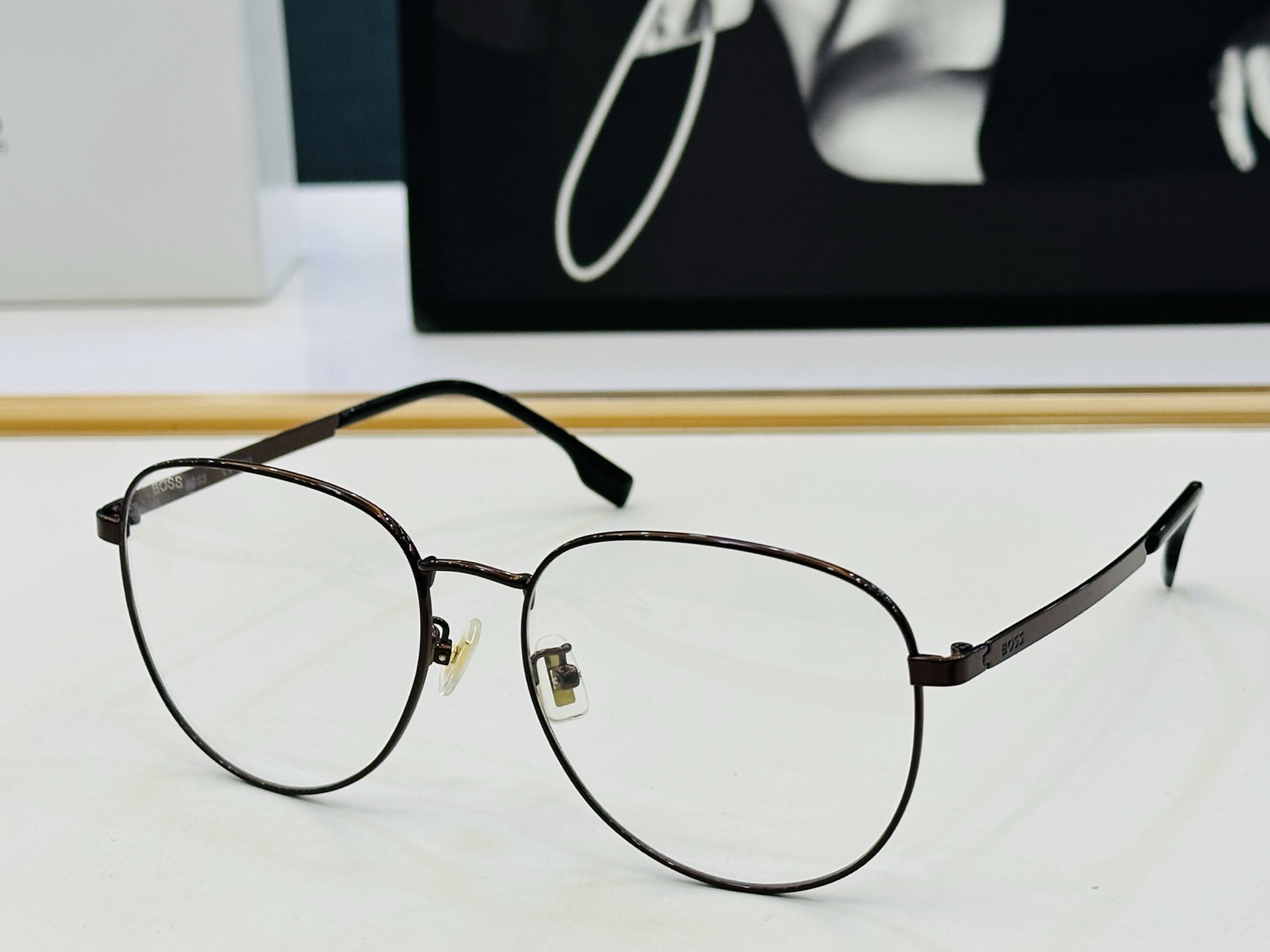 🆕 BOSS 1536/F Size：57口16-140 太阳眼镜 🕶🕶💋高品质 经典不过时框型 C品质