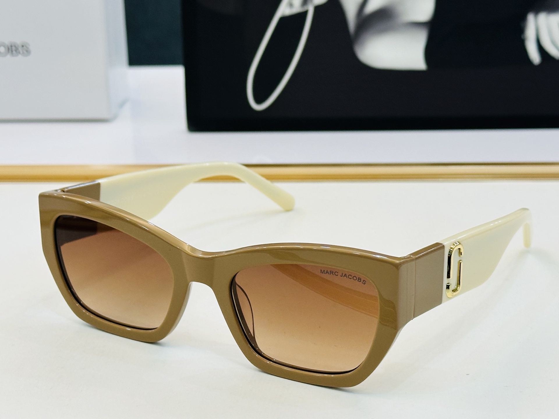 马杰克 MODEL: MJ723/S Size：55口23-145 🔥🔥🔥时尚款 L大气百搭的款式