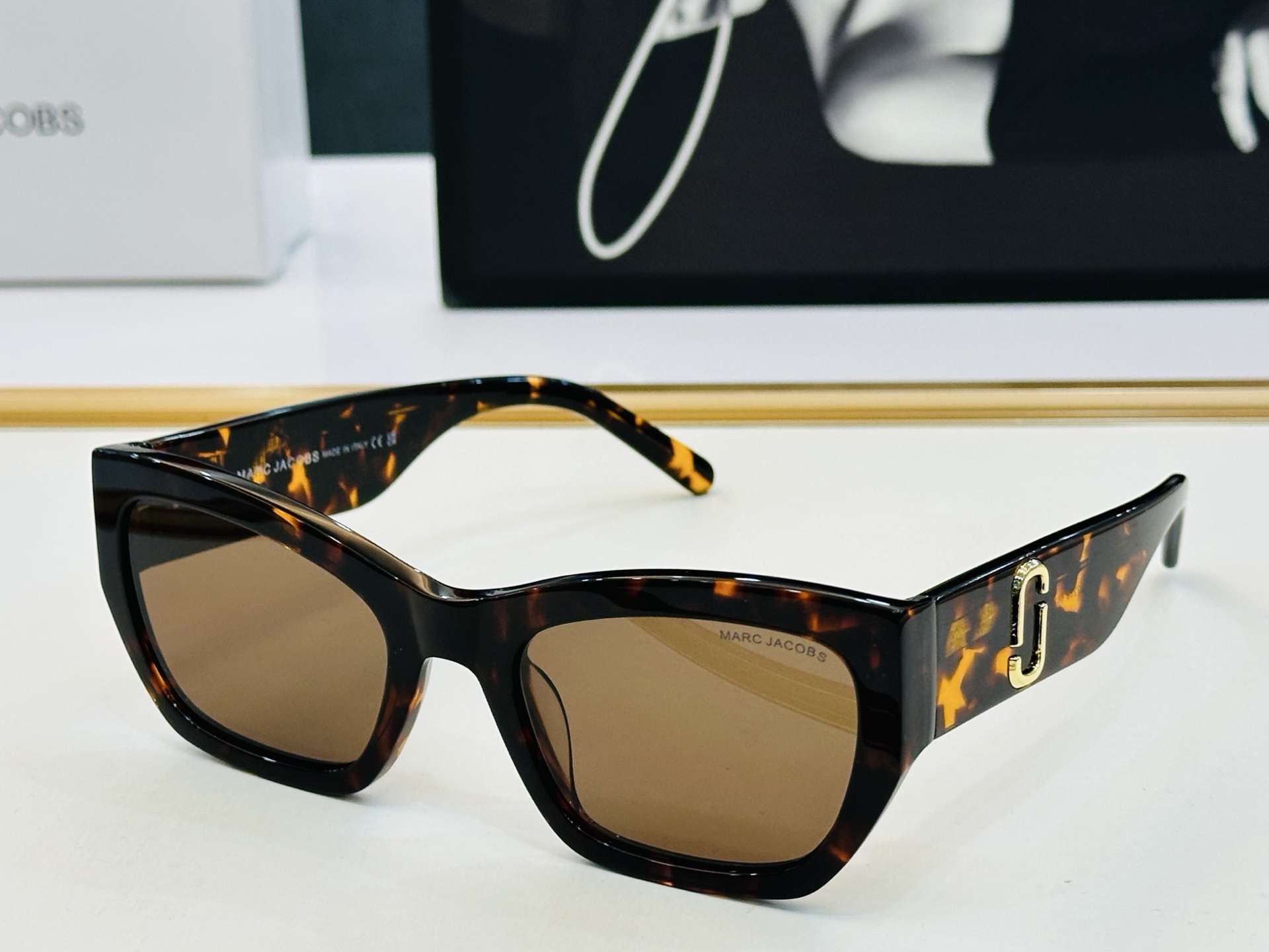 马杰克 MODEL: MJ723/S Size：55口23-145 🔥🔥🔥时尚款 L大气百搭的款式