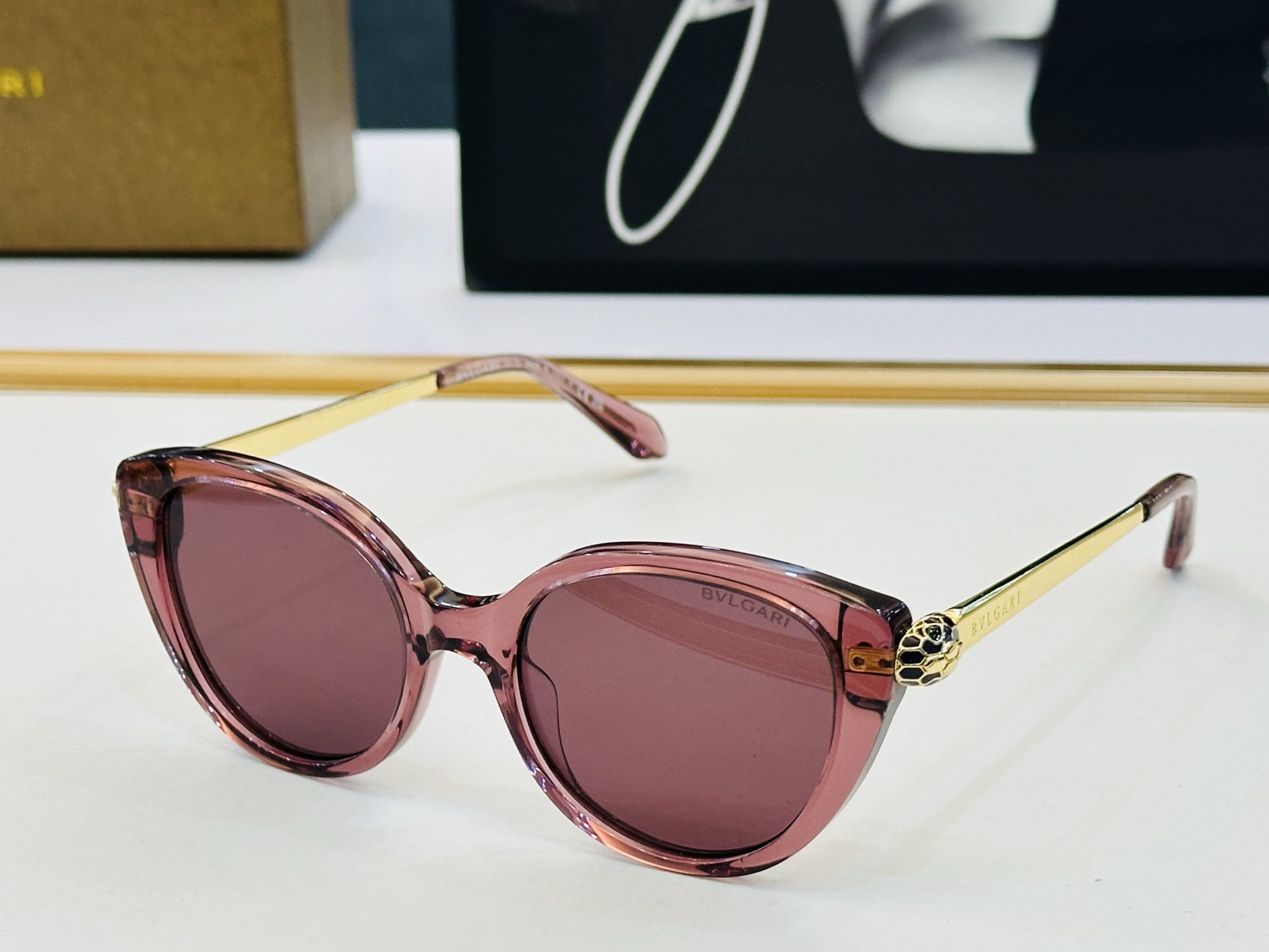 🆕款 官网同售 宝格家 BV50060 👍 Size ：50口18-140 绝对要买😎品质非常完美 C出