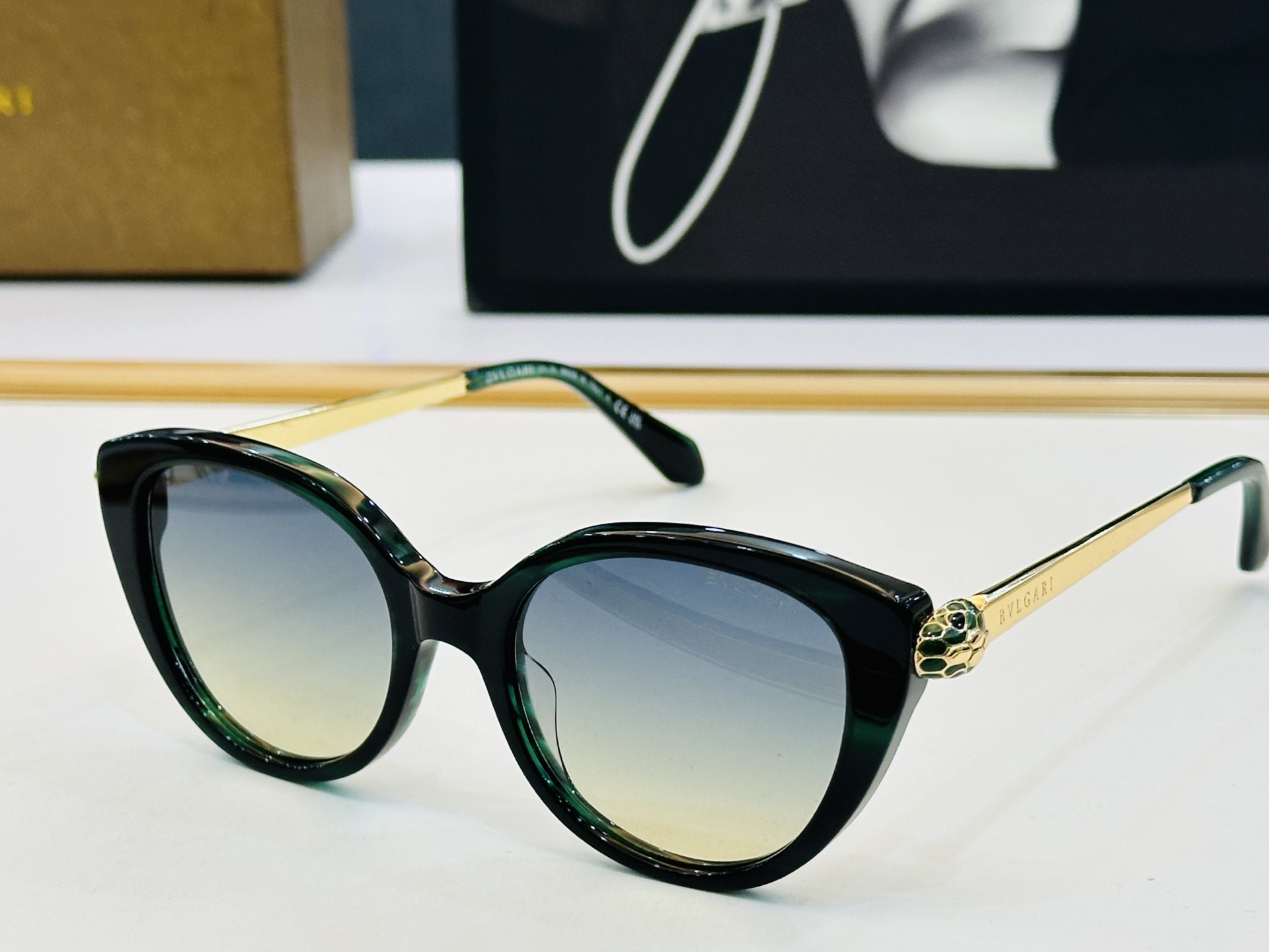 🆕款 官网同售 宝格家 BV50060 👍 Size ：50口18-140 绝对要买😎品质非常完美 C出