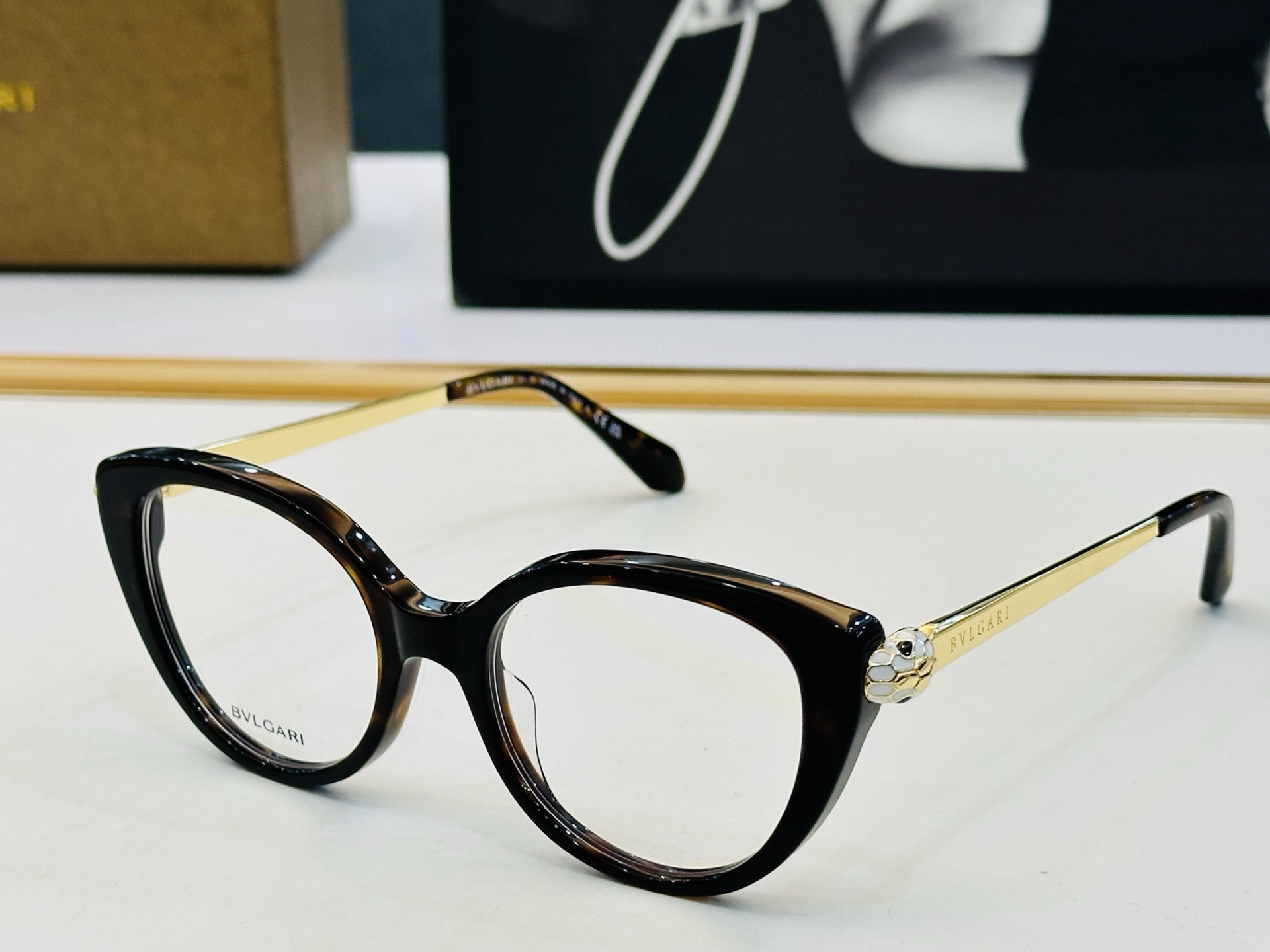 🆕款 官网同售 宝格家 BV50060 👍 Size ：50口18-140 绝对要买😎品质非常完美 C出