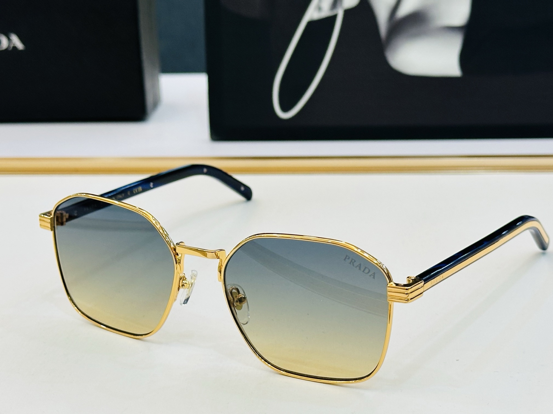 🔺PRAD*🔻普家 PR1883S Size：58口18-142 眼镜系列堪称精湛制作 彰显独特个性 Y