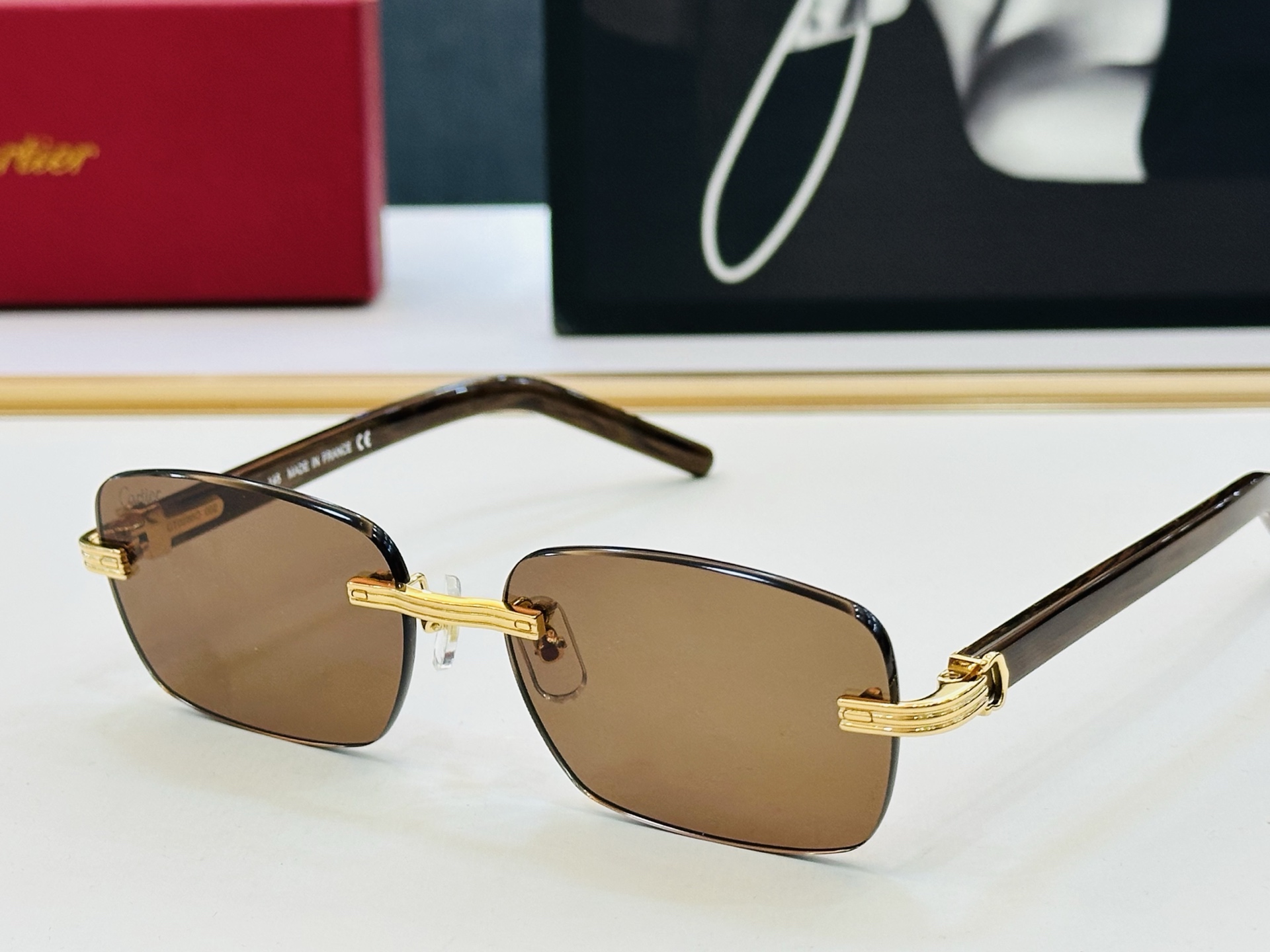 Cartie* 卡家 太阳镜 CT0286O Size：56口17-145 电镀工艺精湛气质十足！A男女