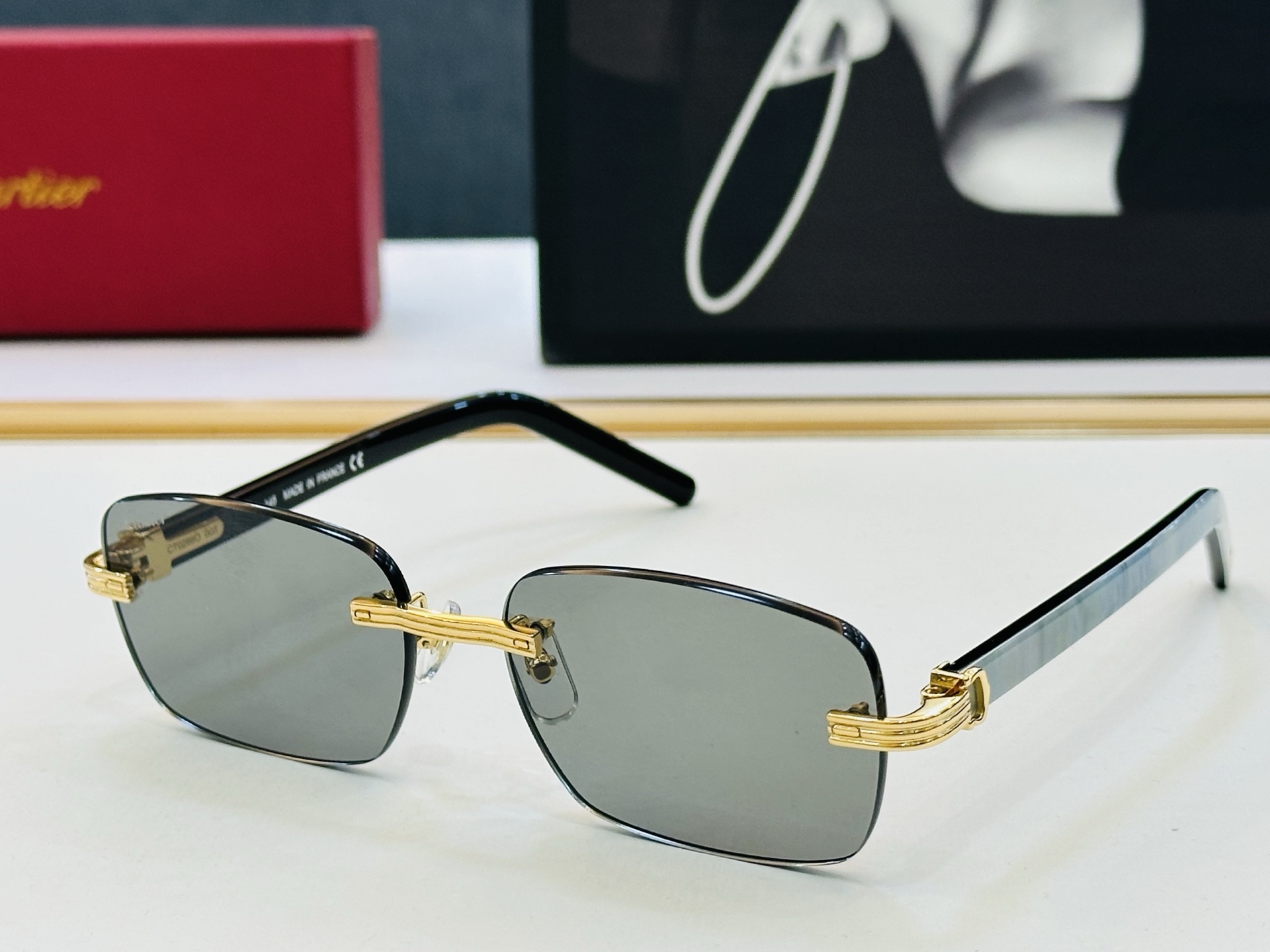 Cartie* 卡家 太阳镜 CT0286O Size：56口17-145 电镀工艺精湛气质十足！A男女