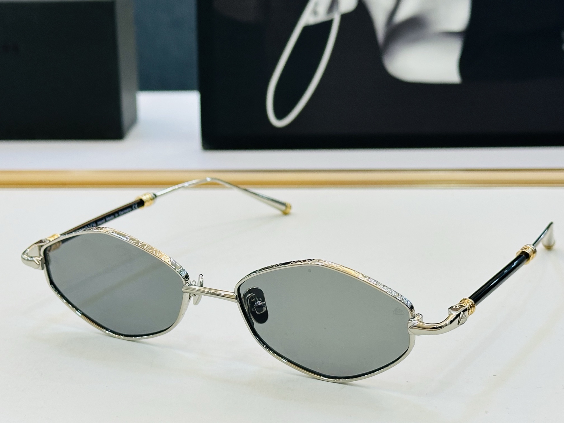 高品质 迈巴赫 🎉🎉做工精美💕💕MAYBAC*H Z22 Size：51口18-145 质感十足 A👍高