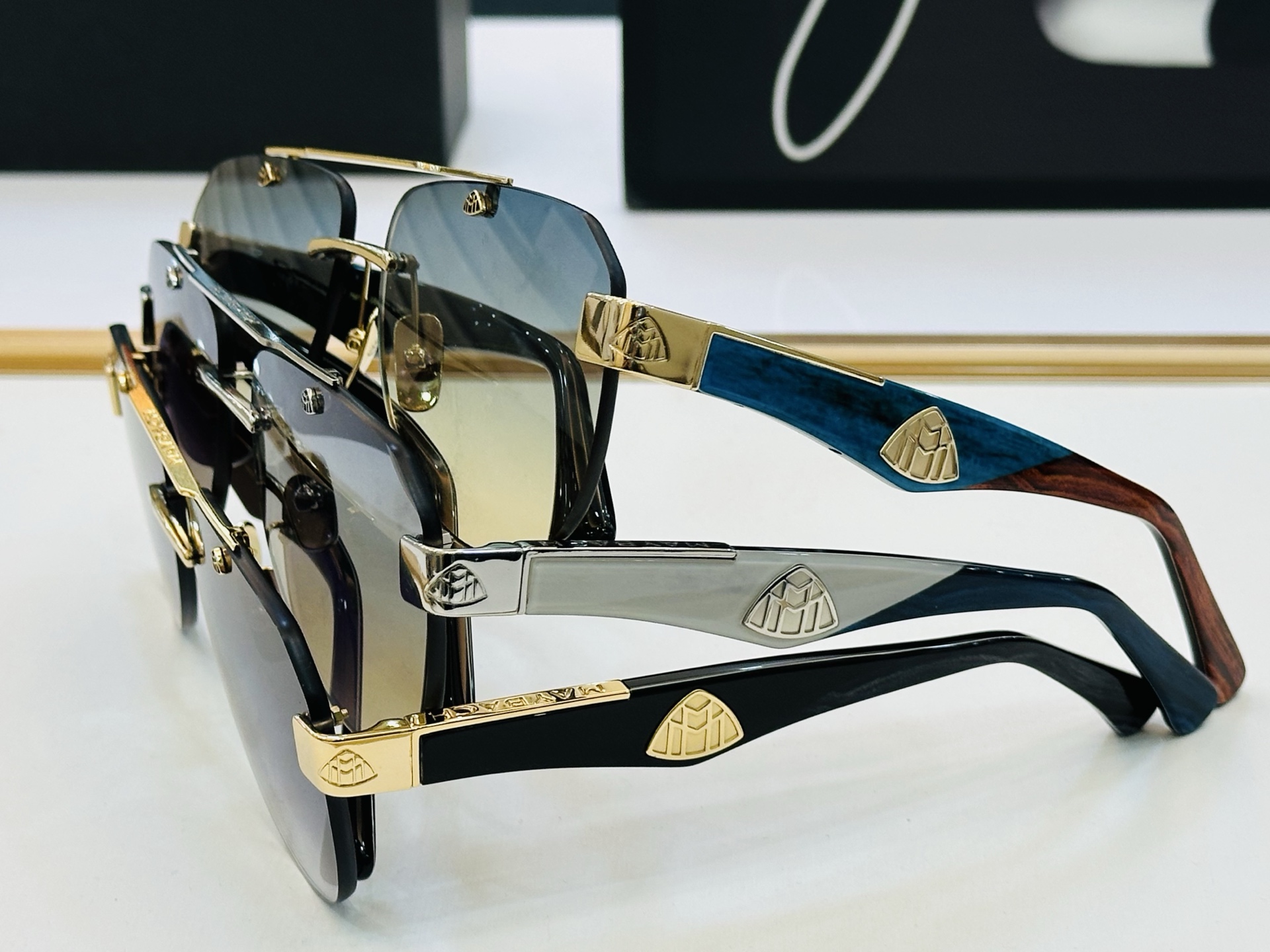 高品质 迈巴赫 🎉🎉做工精美💕💕MAYBAC*H Z25 Size：61口15-145 质感十足 A👍高