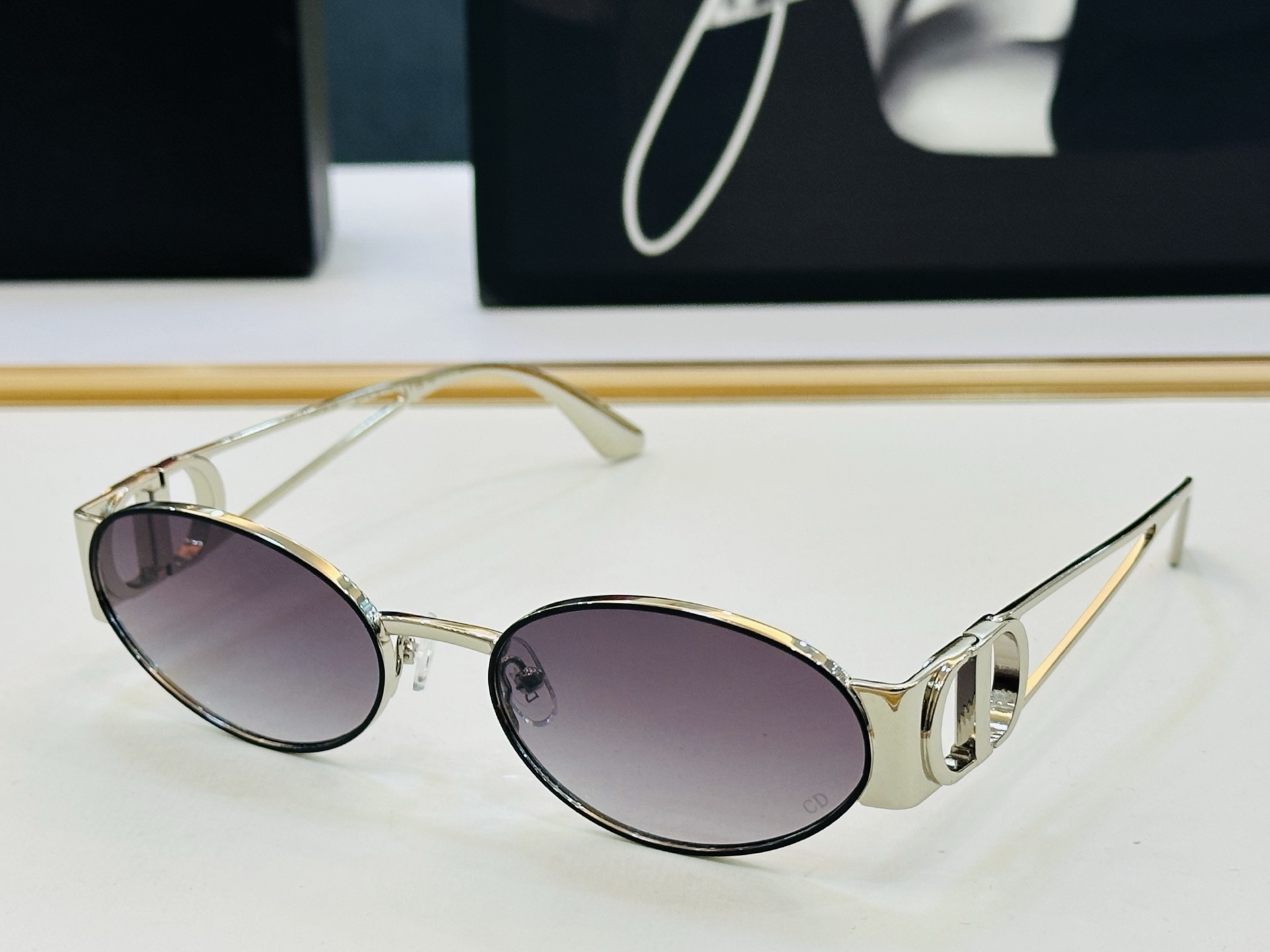 🔻🔻🔻DIO* 迪家 61UCR Size：57口20-138 春夏款墨镜 😎🔆🔥🔥搭配镜腿精致 bm官
