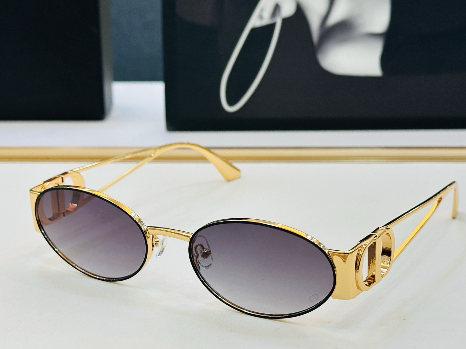 🔻🔻🔻DIO* 迪家 61UCR Size：57口20-138 春夏款墨镜 😎🔆🔥🔥搭配镜腿精致 bm官