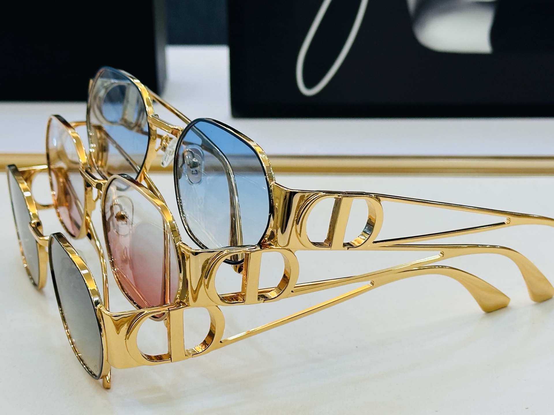 🔻🔻🔻DIO* 迪家 62UCR Size：58口20-138 春夏款墨镜 😎🔆🔥🔥搭配镜腿精致 bm官