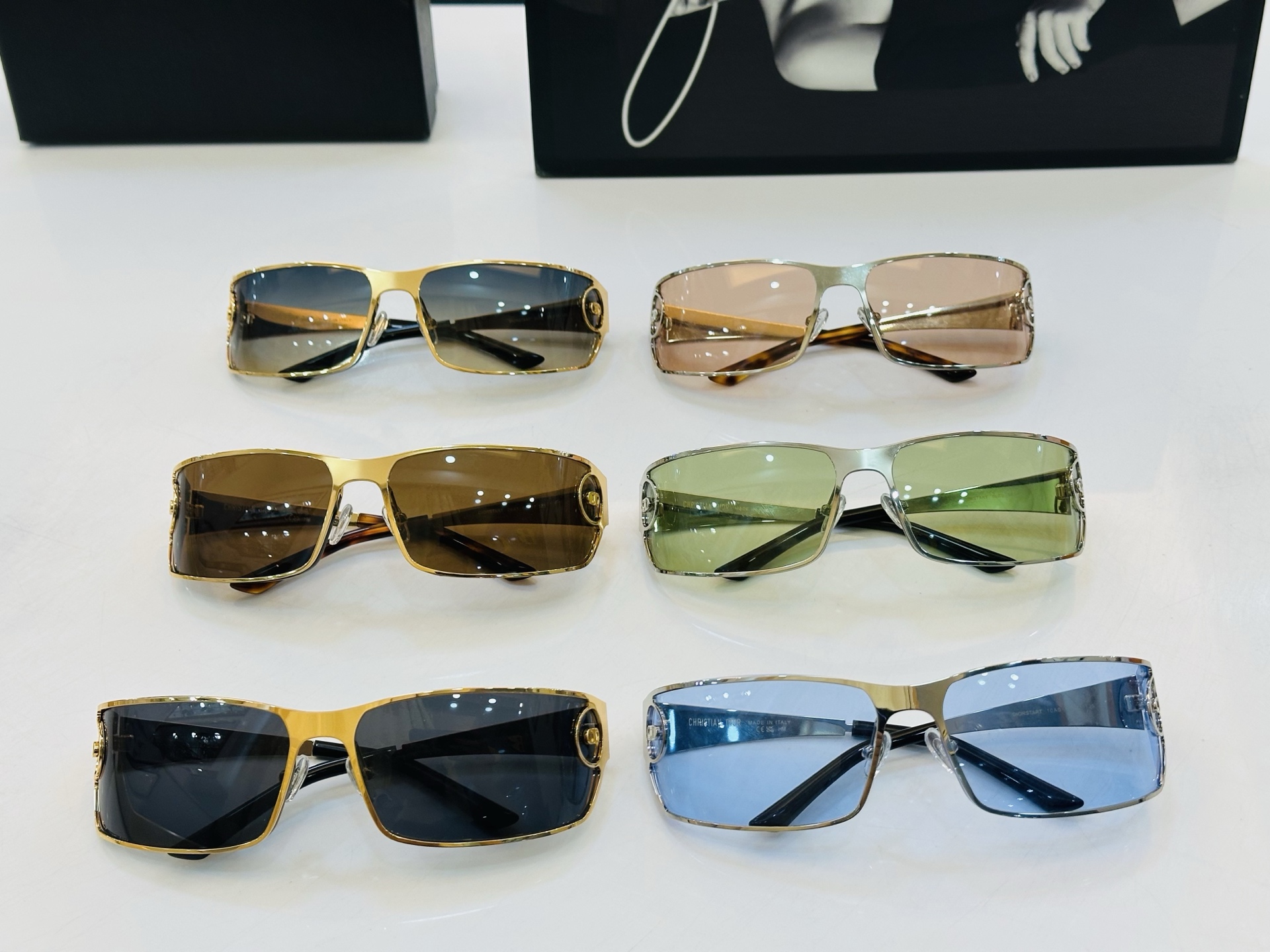 🔻🔻🔻DIO* 迪家 20BO Size：56口17-125 春夏款墨镜 😎🔆 K搭配镜腿精致 质量上佳