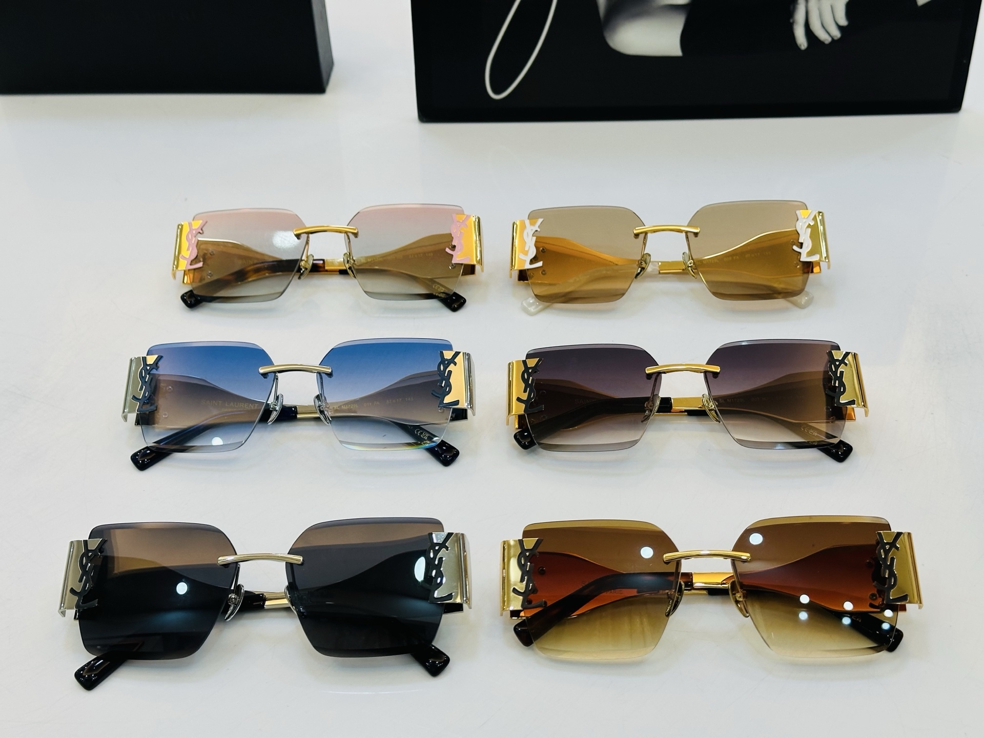 网红爆款 圣罗兰💫SL M1729 💫Size：57口17-145 板材框设计 K俏皮甜美质感超好