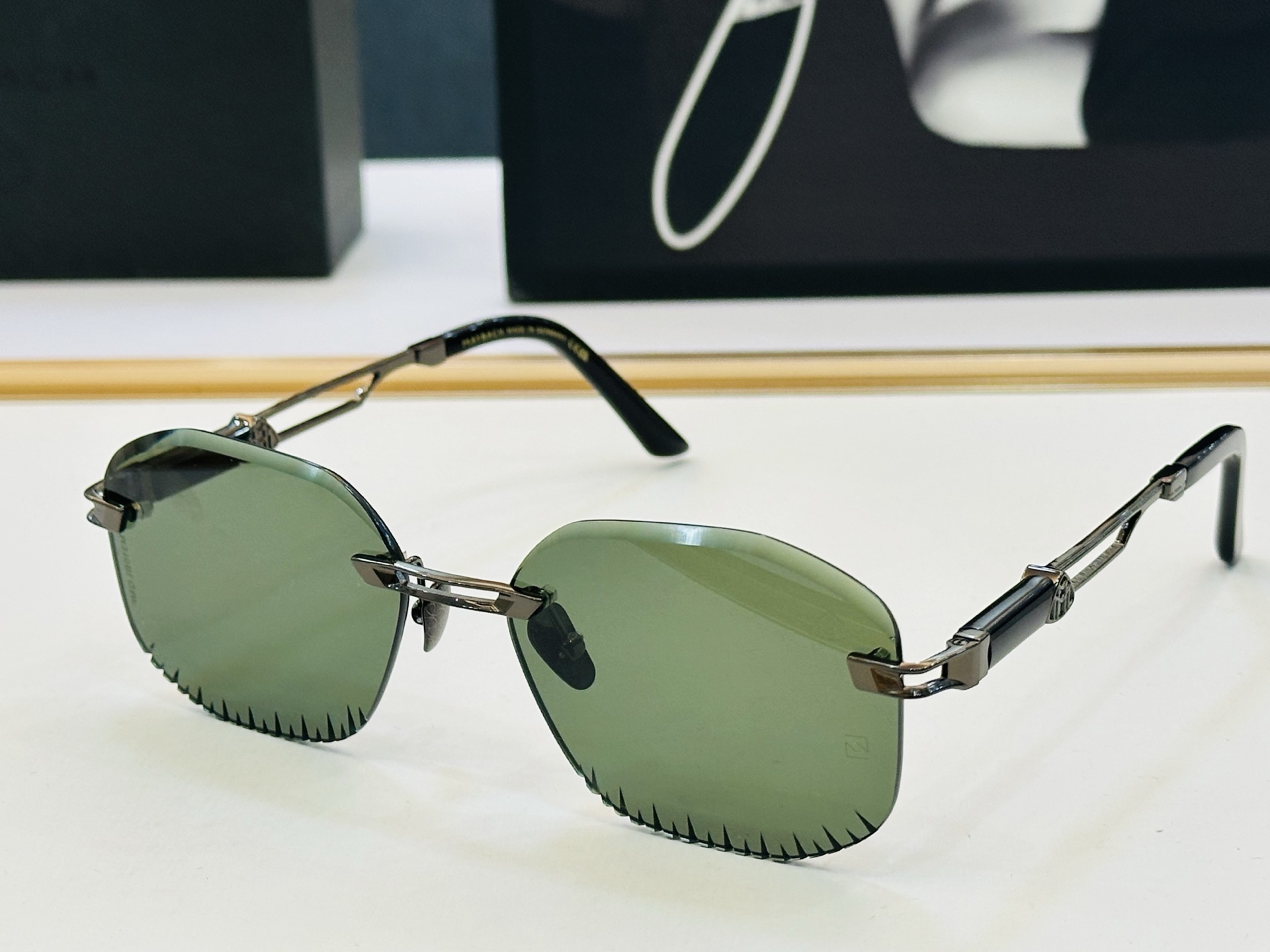 高品质 迈巴赫 🎉🎉做工精美💕💕MAYBAC*H Z076 Size：59口17-143 质感十足 XL