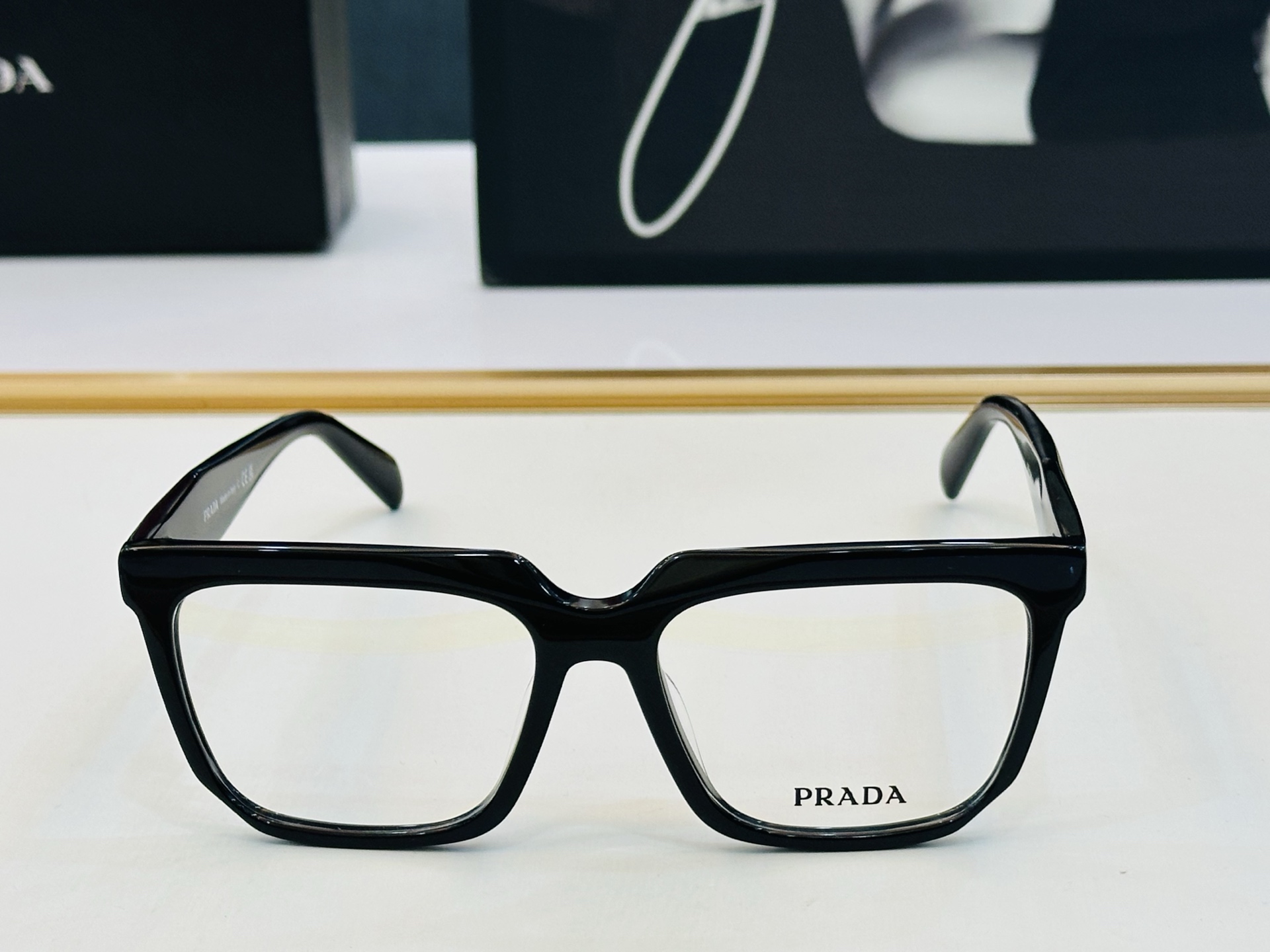 🔺PRAD*🔻普家 PR C08V Size：52口18-145 眼镜系列堪称精湛制作 彰显独特个 一最