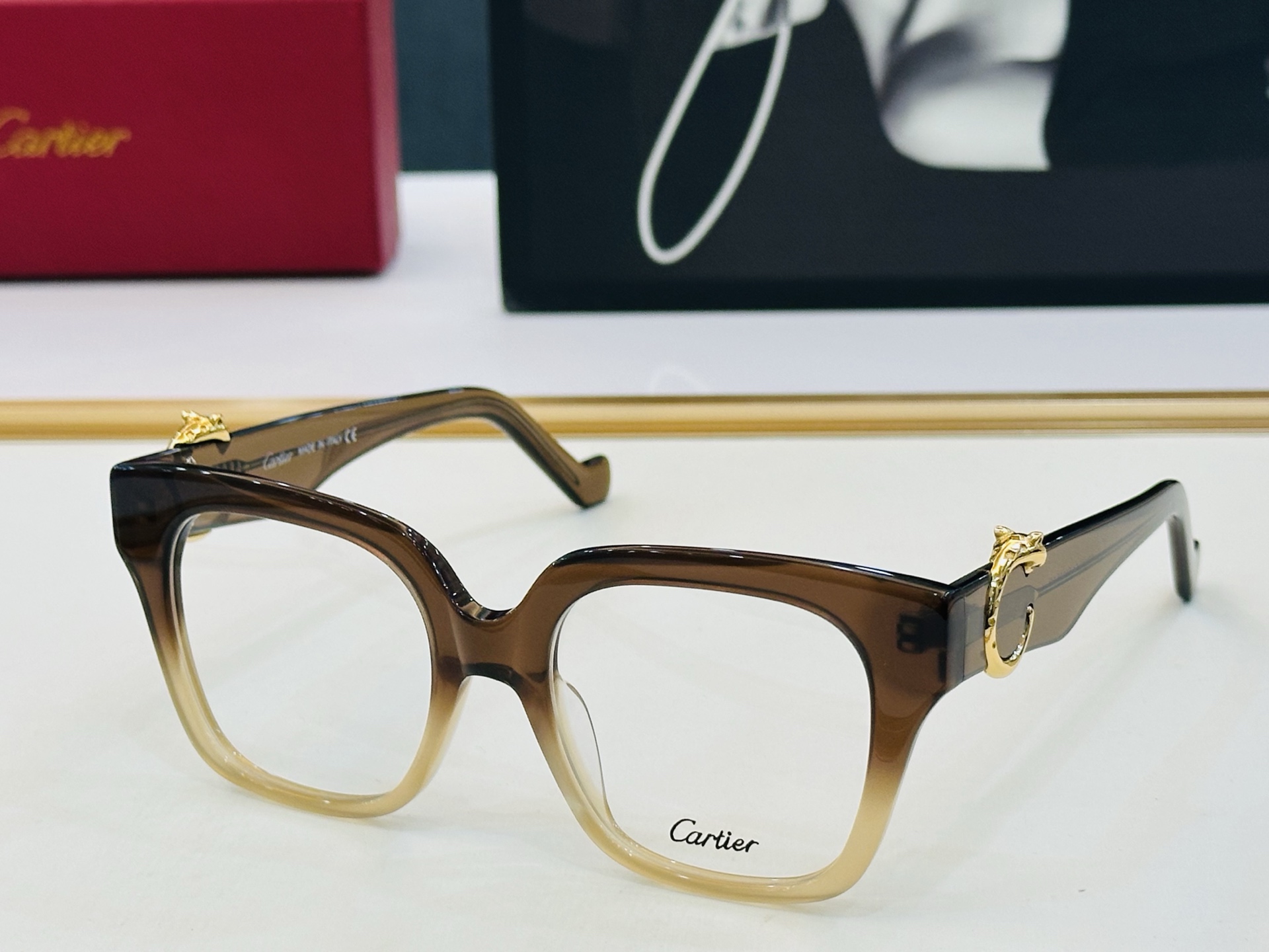 Cartie* 卡家 太阳镜 CT0582 Size：54口19-145 工艺精湛气质十足！Z男女同款 