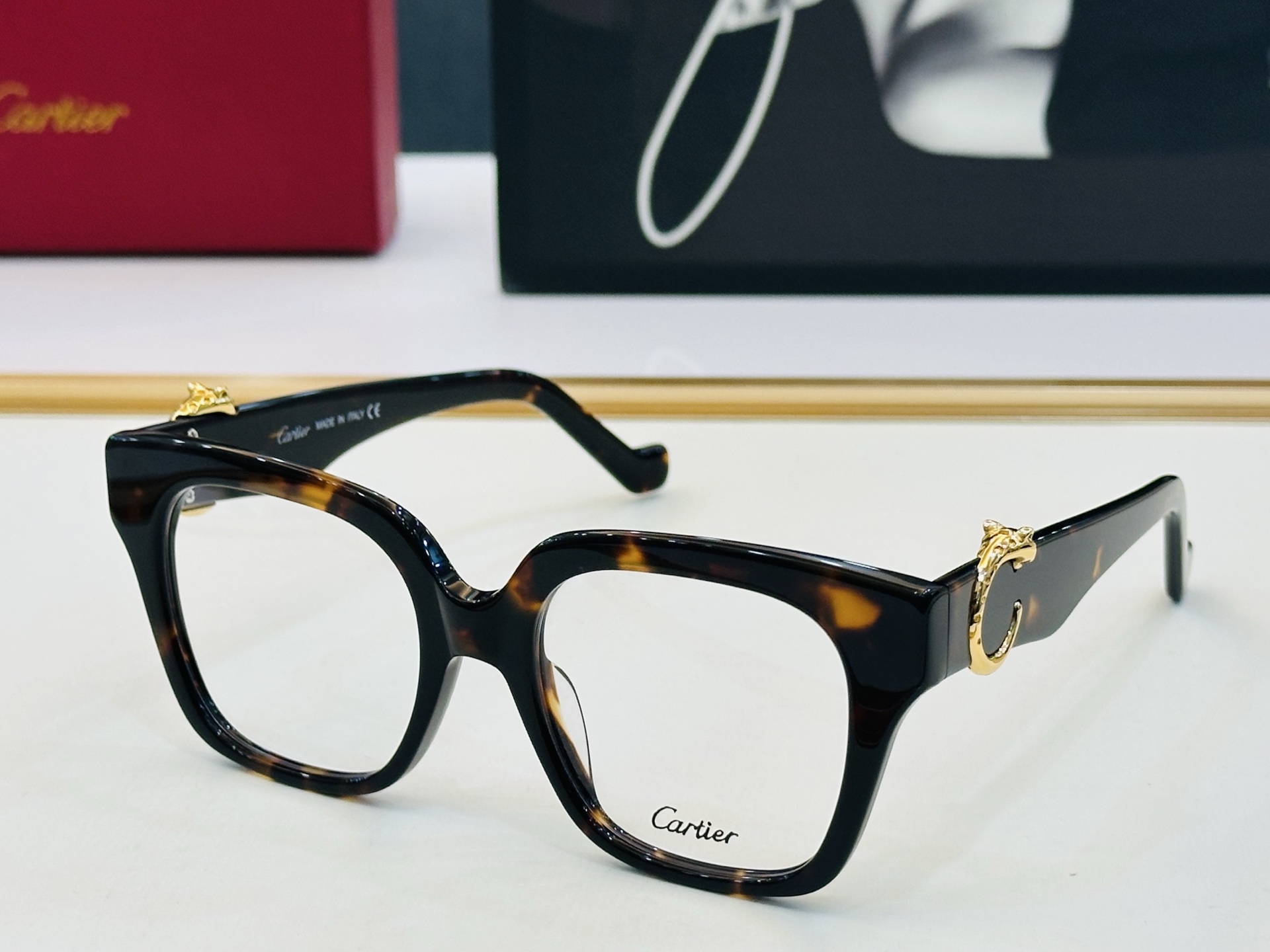 Cartie* 卡家 太阳镜 CT0582 Size：54口19-145 工艺精湛气质十足！Z男女同款 