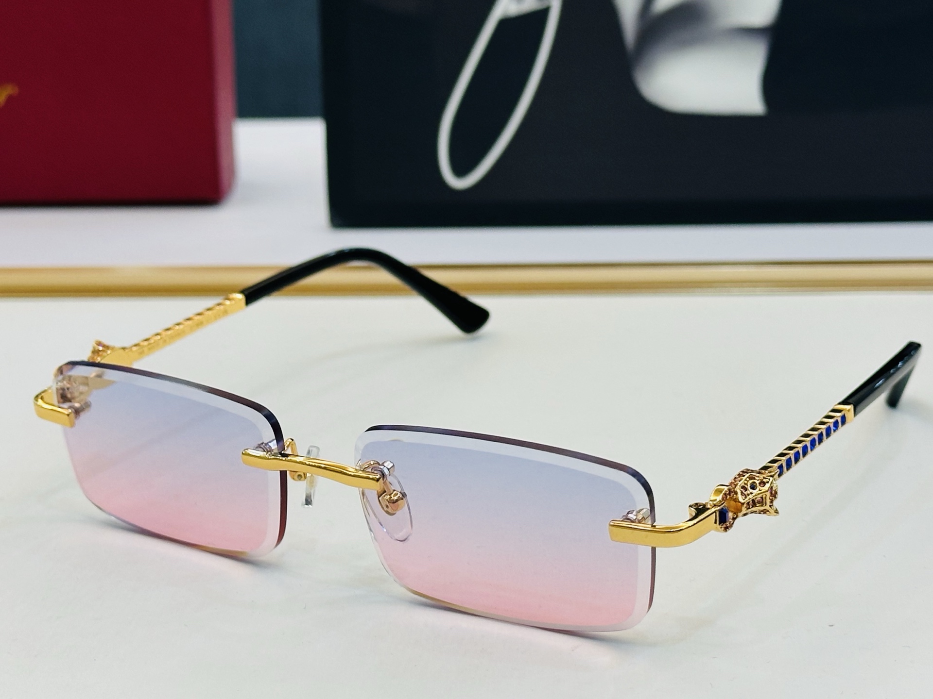 Cartie* 卡家 太阳镜 CT1849 Size：57口17-145 电镀工艺精湛气质十足！D男女同