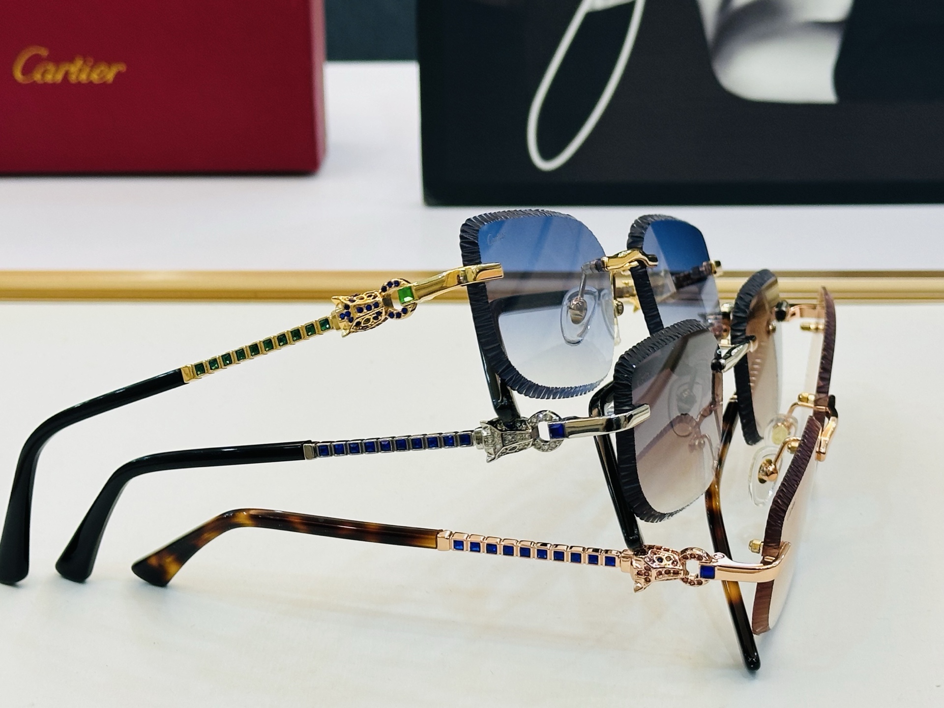 Cartie* 卡家 太阳镜 CT1851 Size：58口17-145 电镀工艺精湛气质十足！D男女同