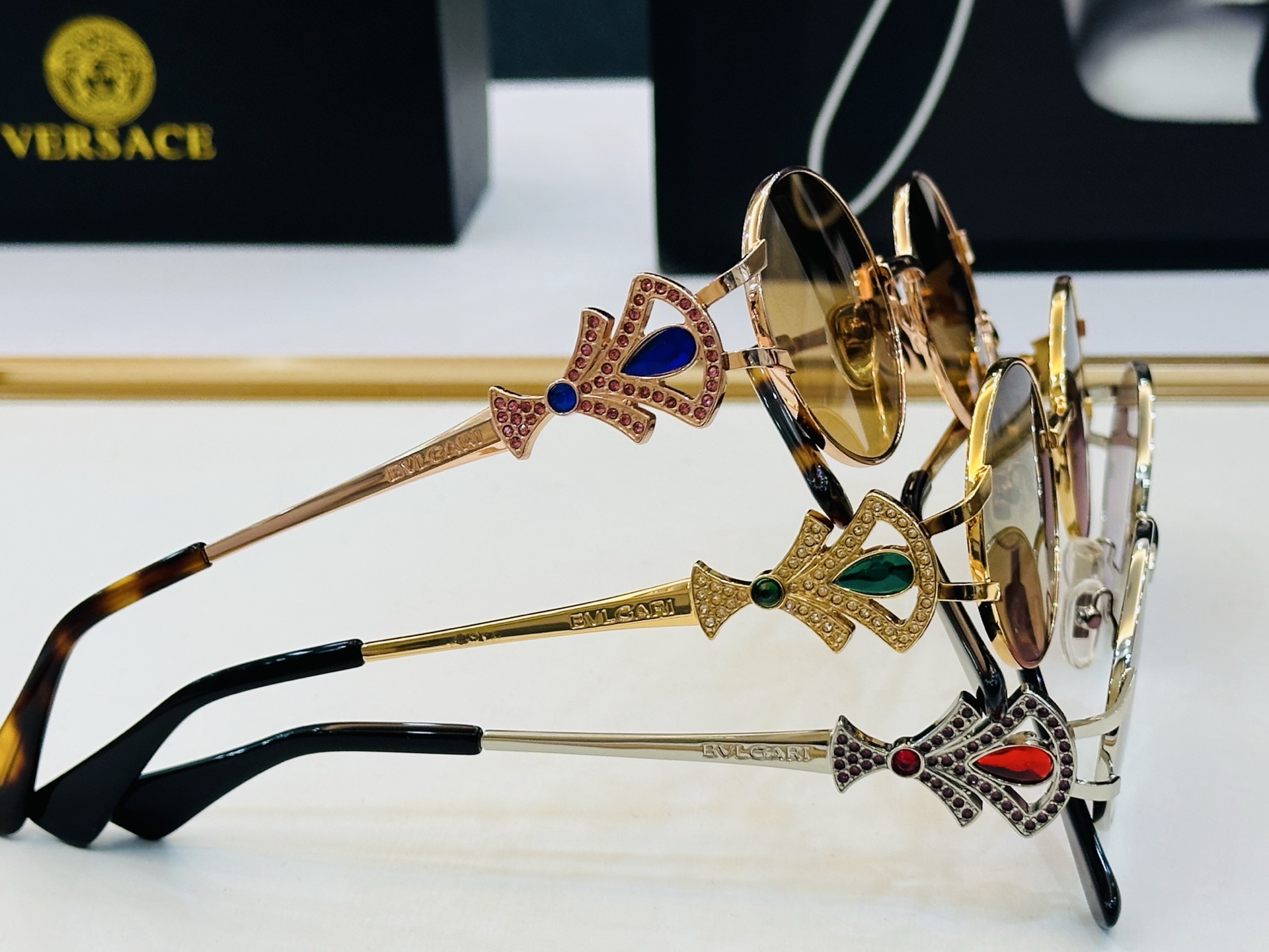 🆕款 官网同售 宝格家 BV1818LU 👍 Size ：54口19-145 绝对要买😎品质非常完美 D