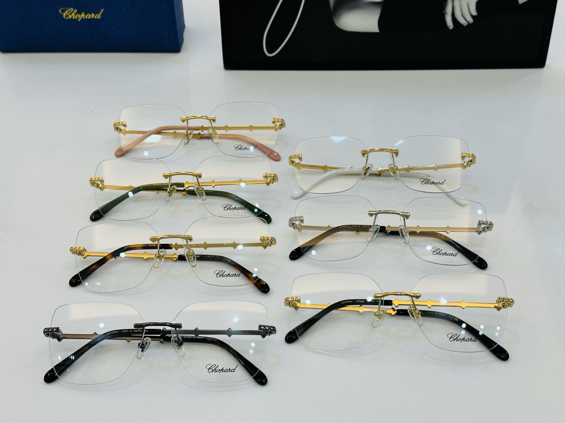 原版 ChoPard肖邦 MODEL: SCHG954 Size：59口16-146 以现代时尚的设计风