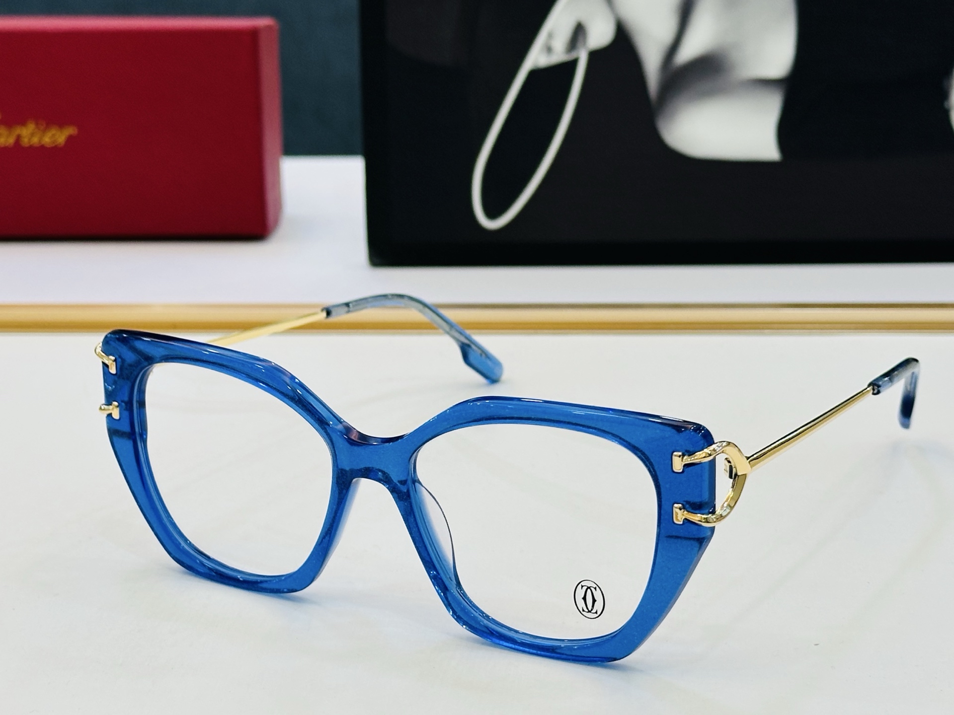 Cartier-卡家 ✨CT0530S Size：56口17-145 不挑脸型 简约大气 时尚休闲 👌👃