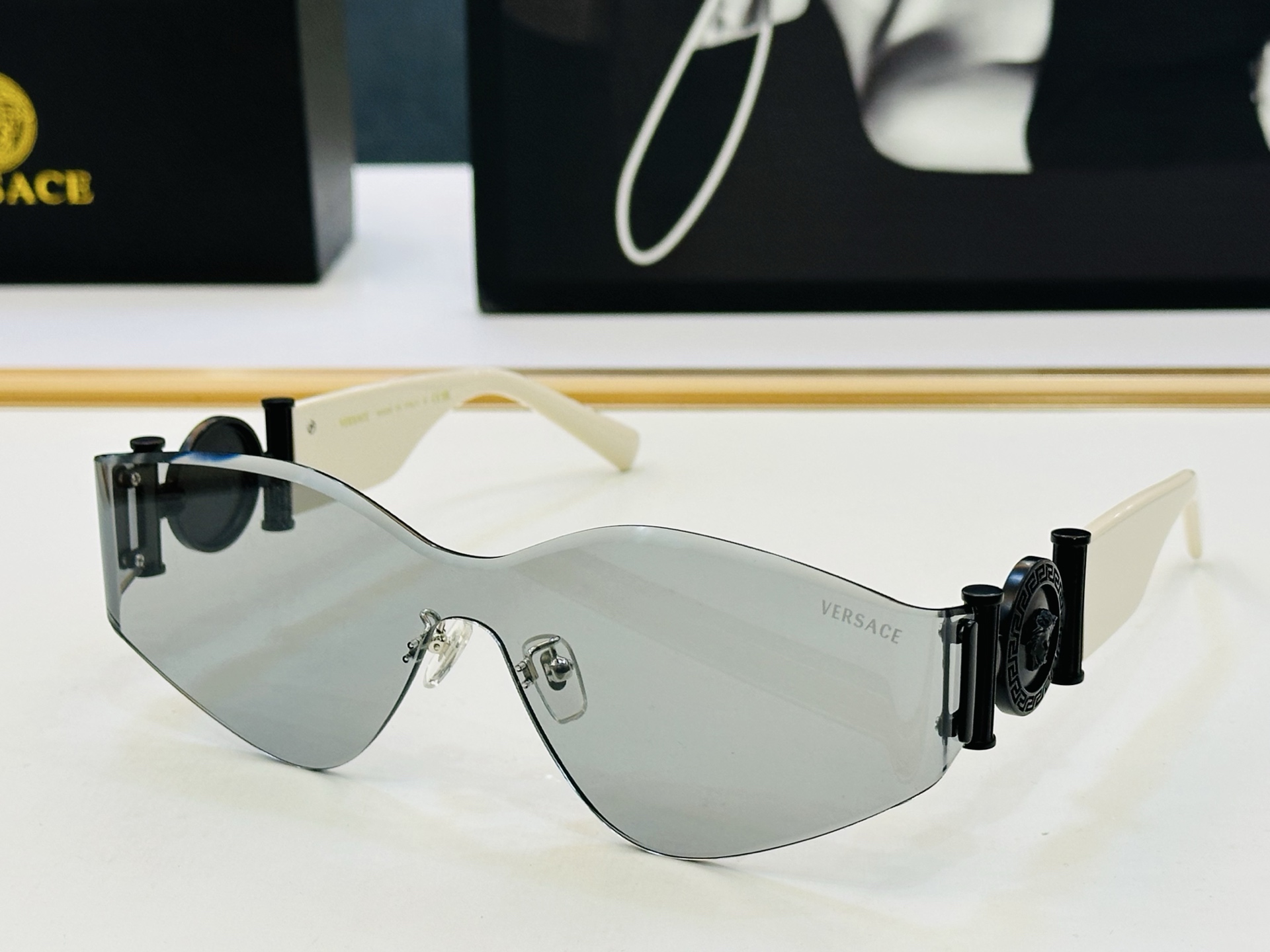 🎉🎉范思家 VERSACE✨✨✨MODEL：VE6824 ✨✨✨SIZE：151口0-138 ✨XL有范