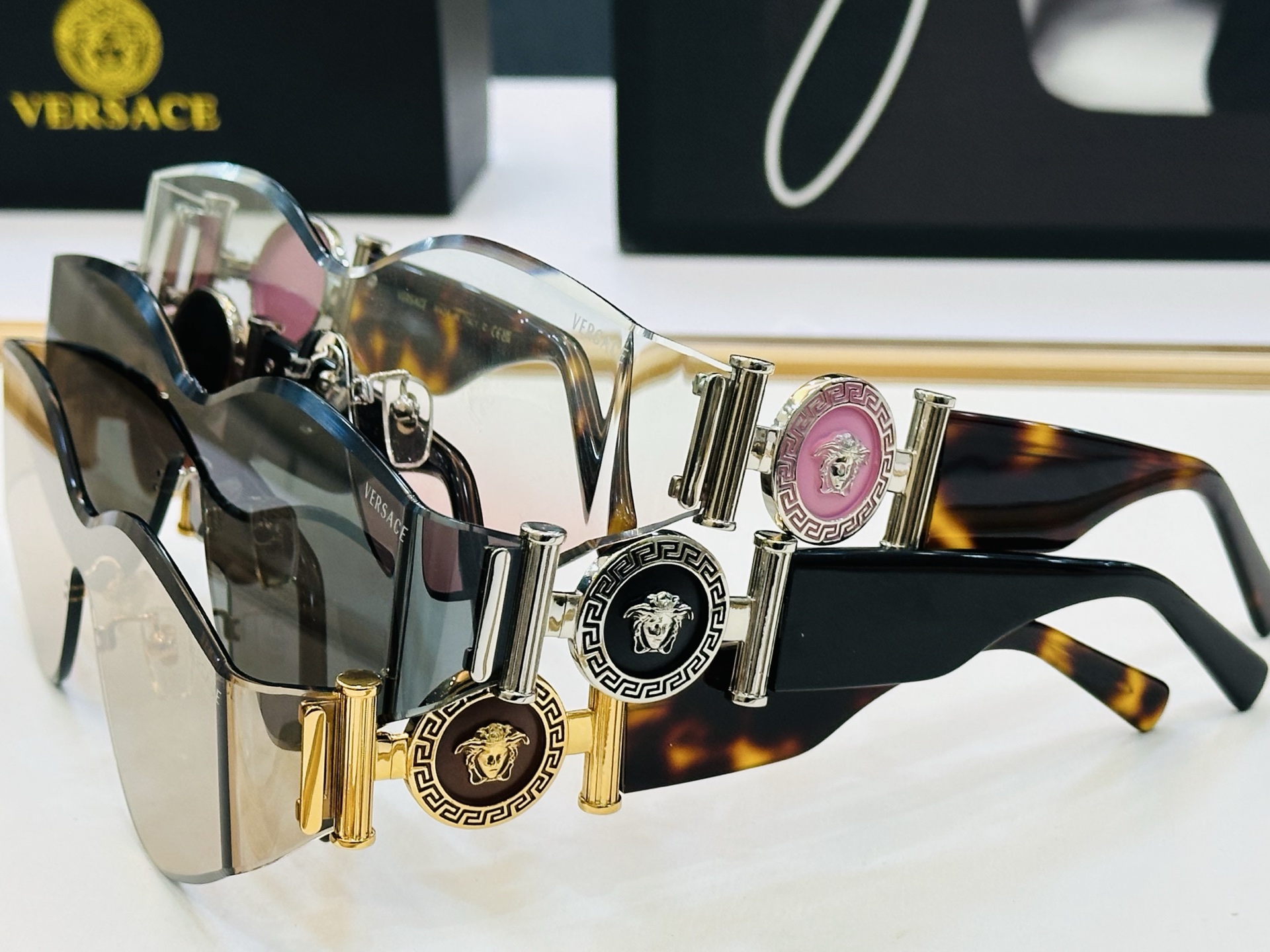 🎉🎉范思家 VERSACE✨✨✨MODEL：VE6824 ✨✨✨SIZE：151口0-138 ✨XL有范